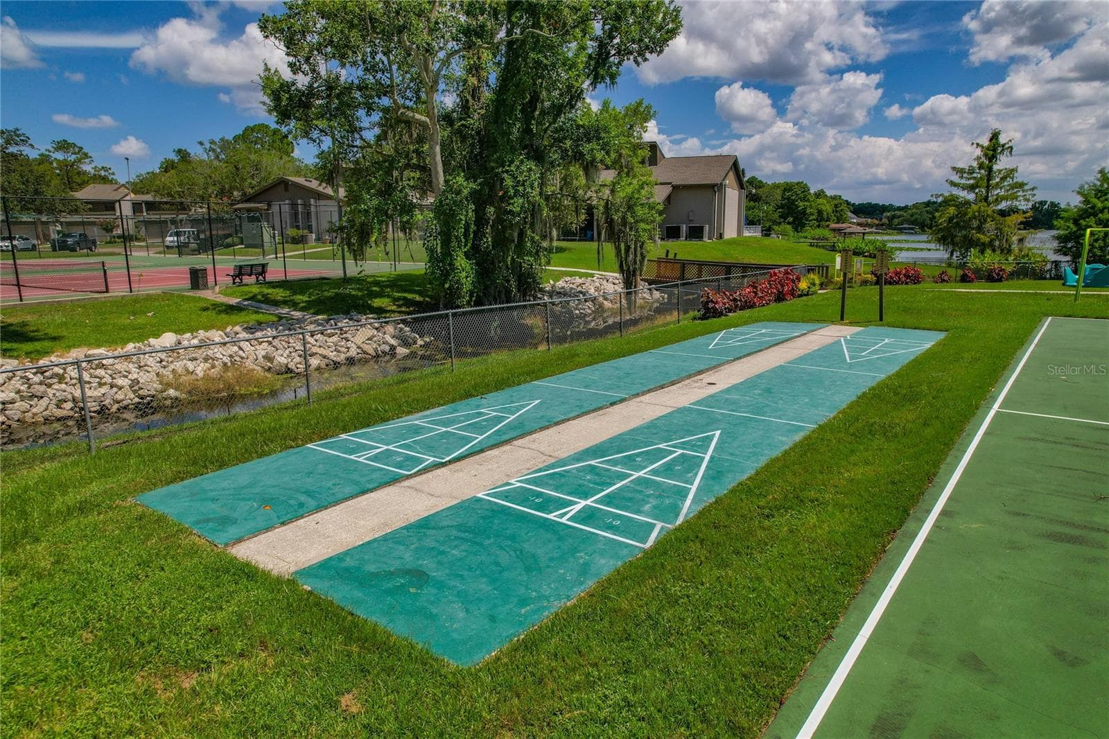 Shuffle Board - 805 WESTWIND LN, FERN PARK