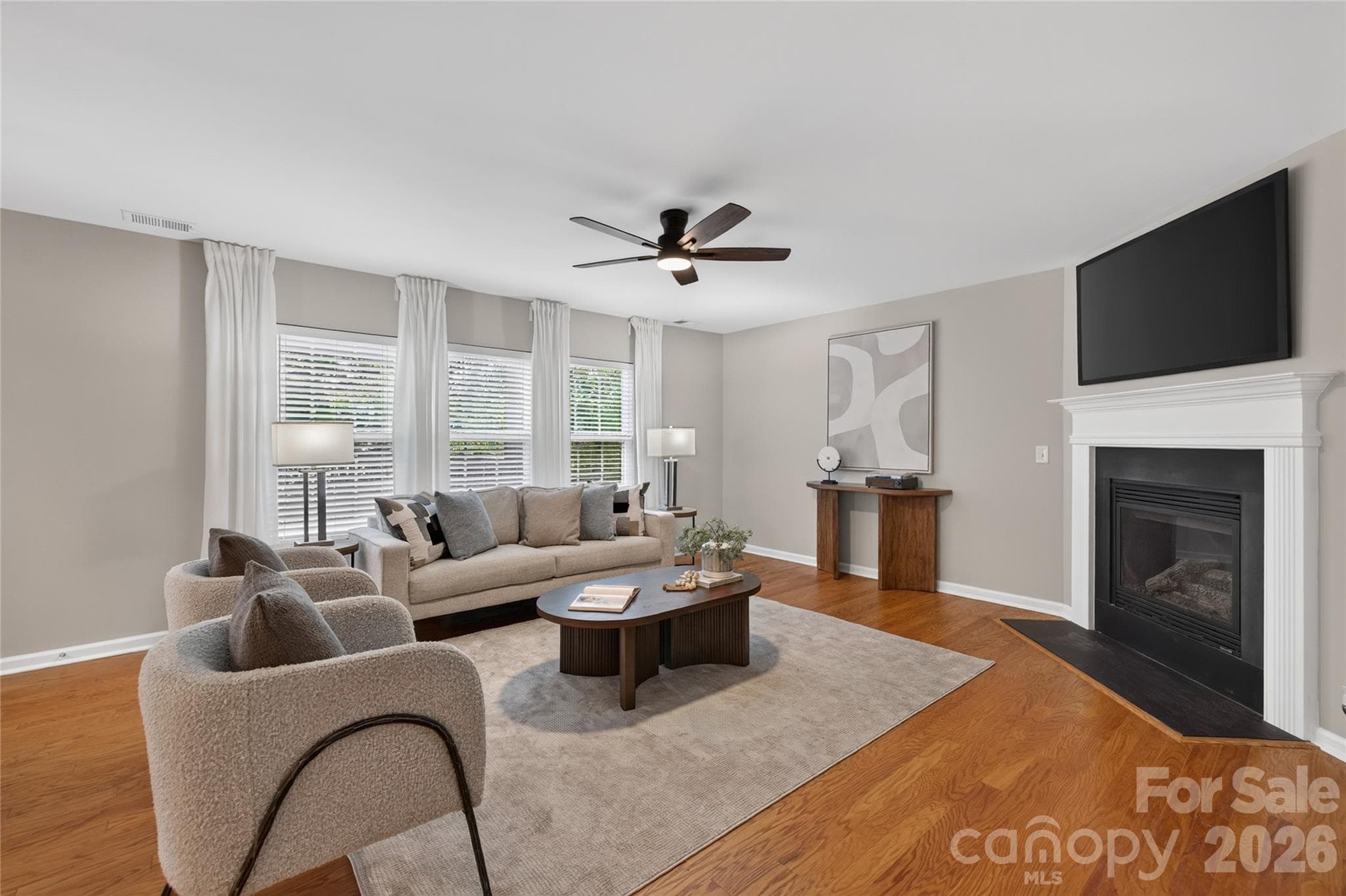 Single Family Residence at 8932 Oransay Way, Charlotte, photo 7 of 39