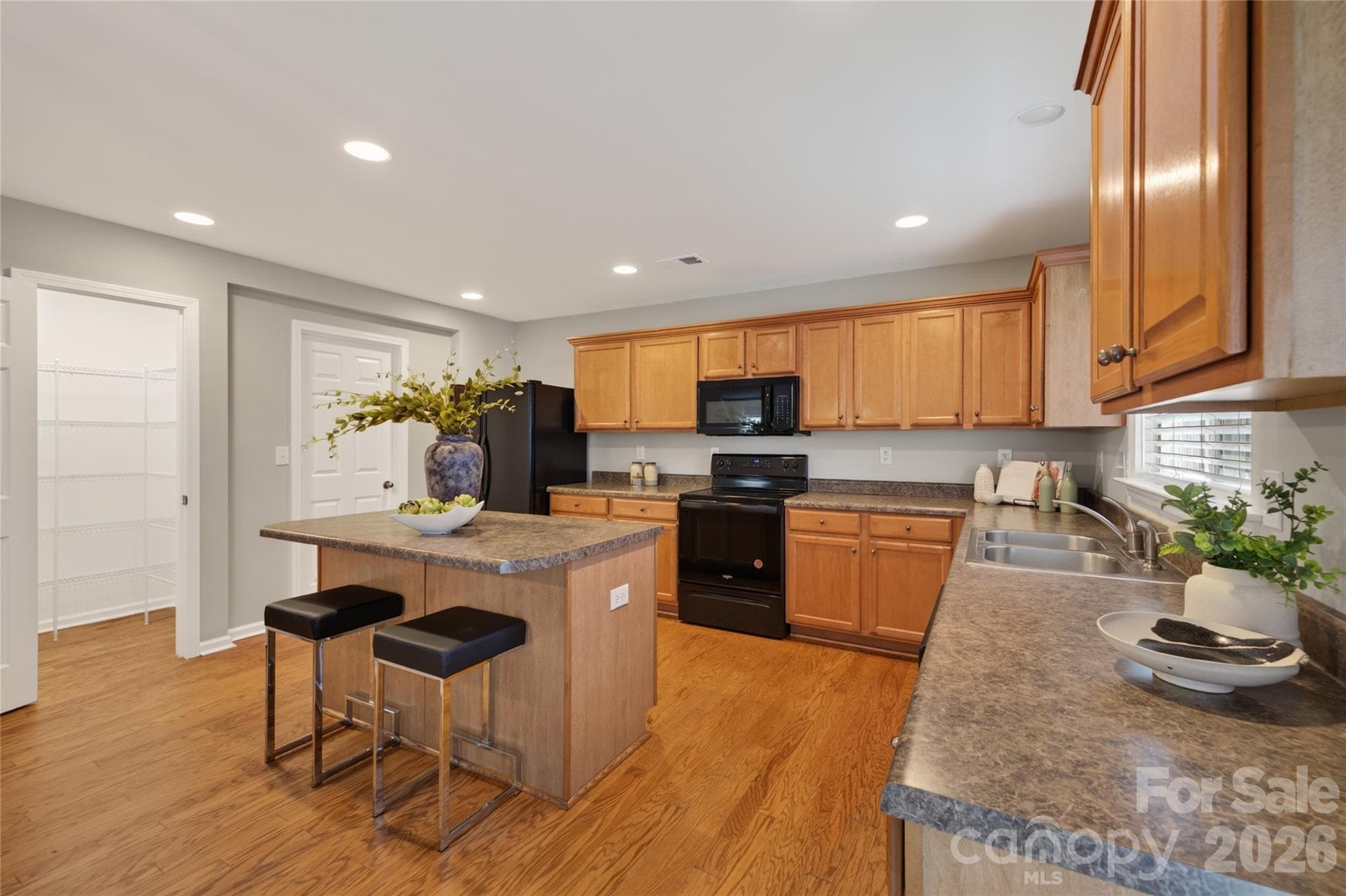Single Family Residence at 8932 Oransay Way, Charlotte, photo 13 of 39
