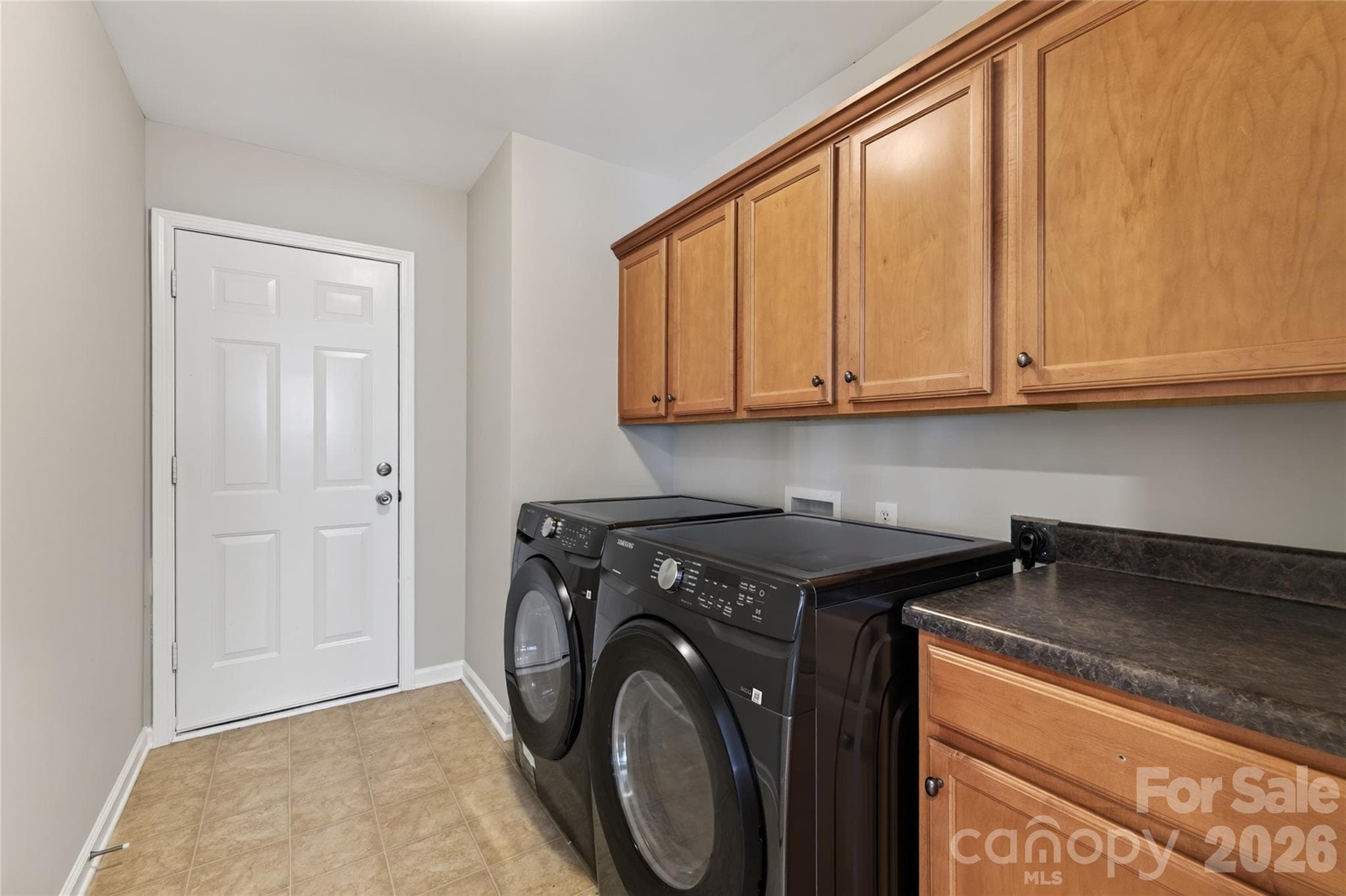 Single Family Residence at 8932 Oransay Way, Charlotte, photo 32 of 39
