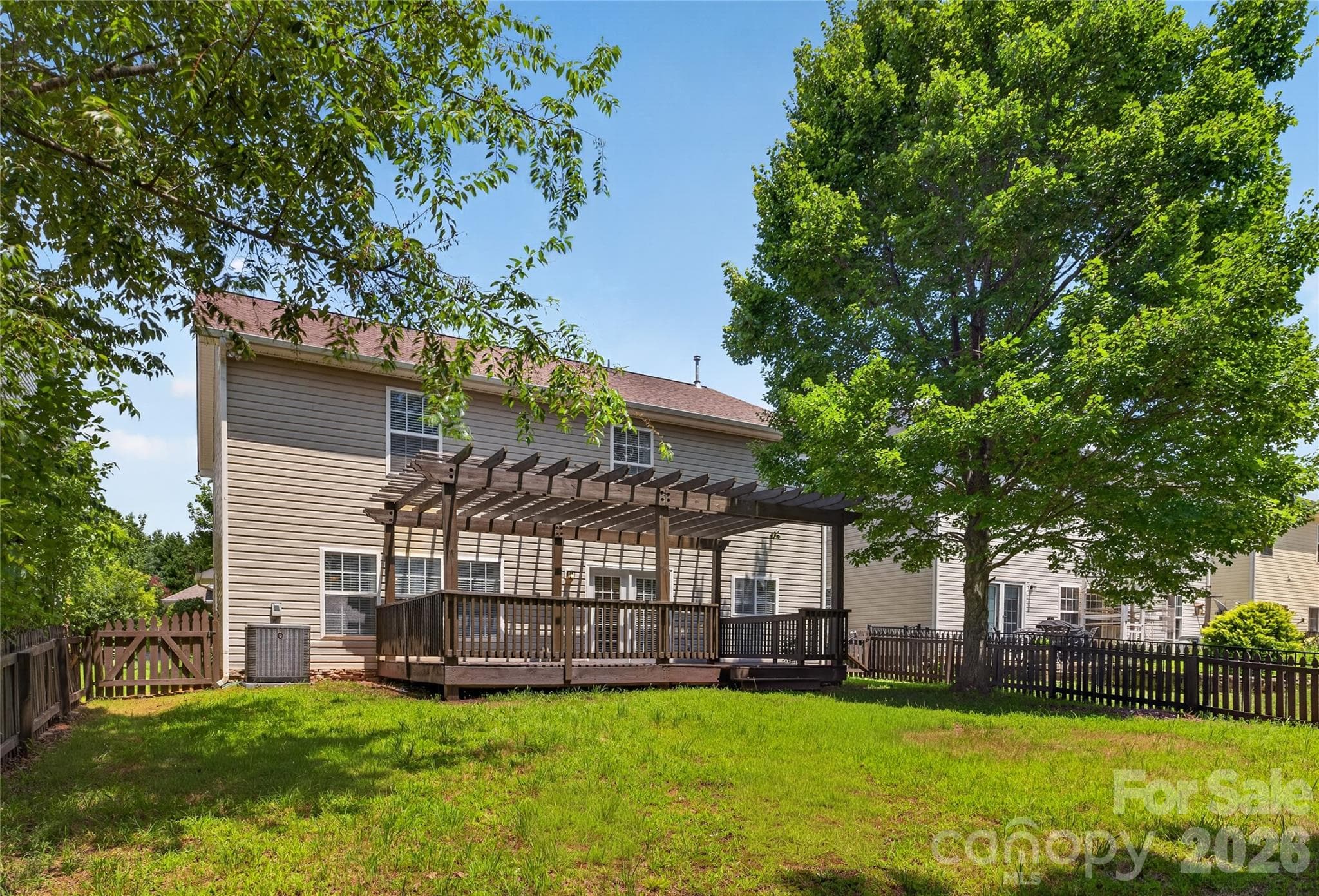 Single Family Residence at 8932 Oransay Way, Charlotte, photo 36 of 39