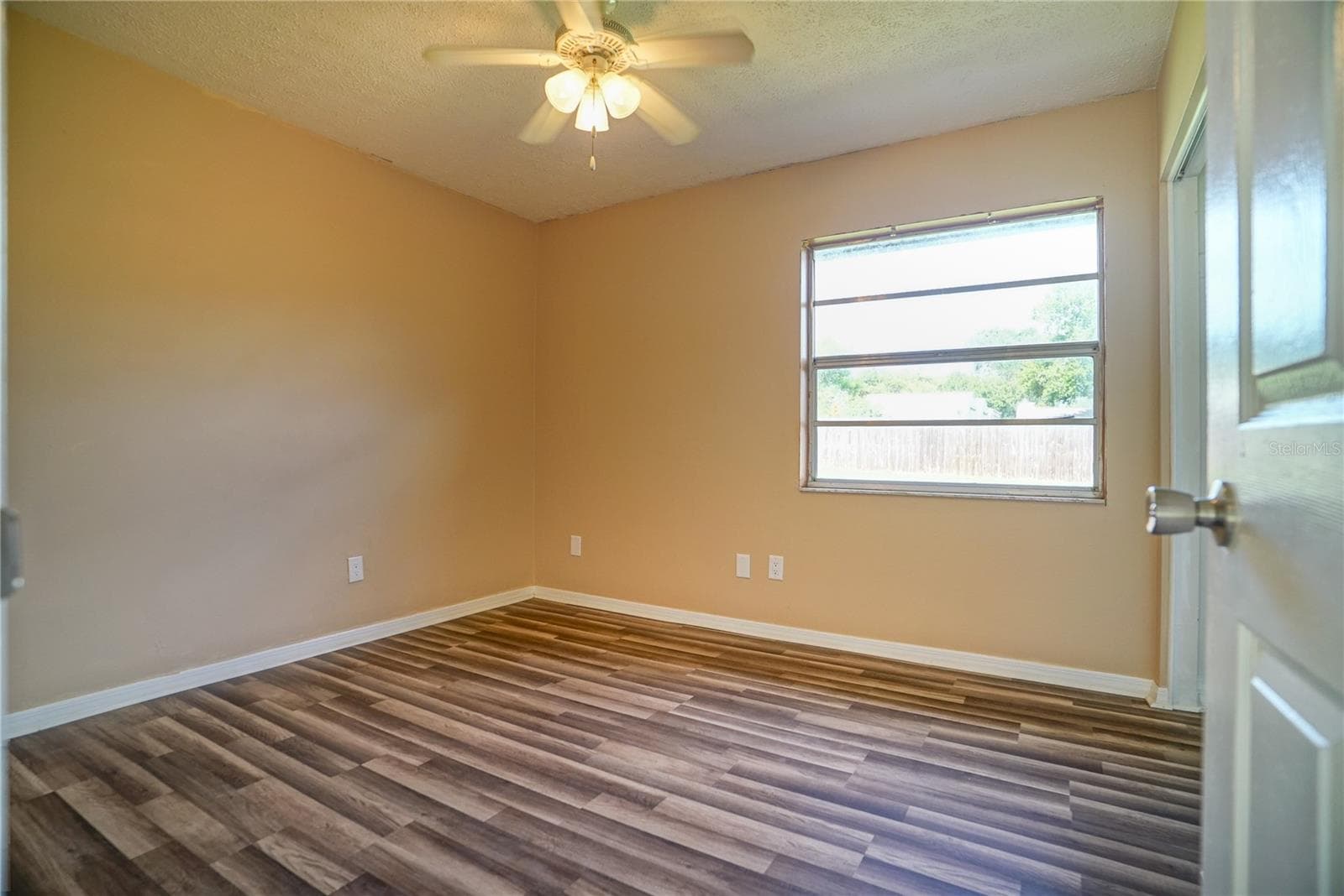 Single Family Residence at 3320 LAS BRISAS DR, RIVERVIEW, photo 14 of 21