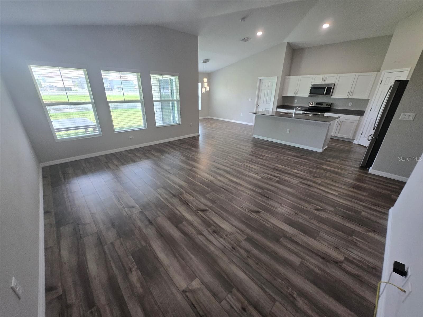 Single Family Residence at 12730 MANGROVE FOREST DR, RIVERVIEW, photo 7 of 42