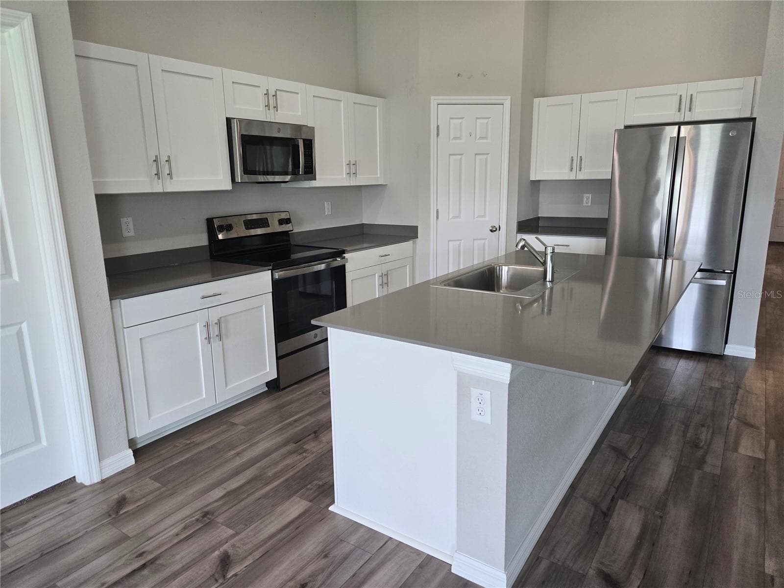 Single Family Residence at 12730 MANGROVE FOREST DR, RIVERVIEW, photo 10 of 42