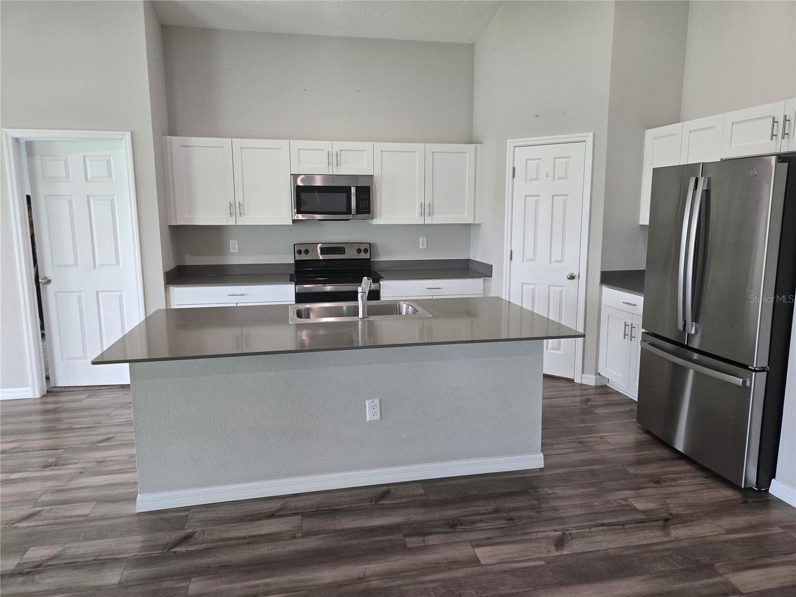 Single Family Residence at 12730 MANGROVE FOREST DR, RIVERVIEW, photo 12 of 42