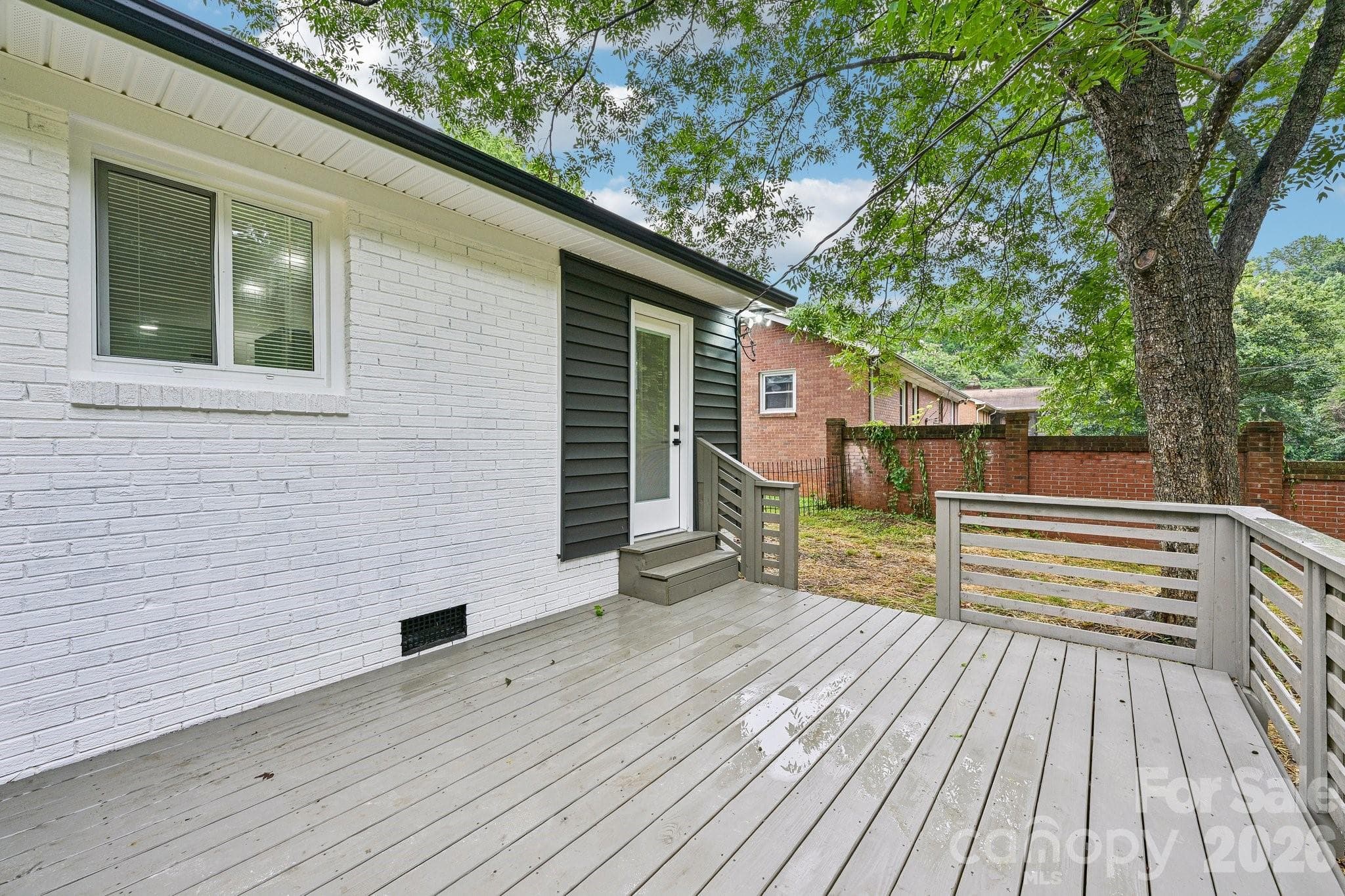 Single Family Residence at 4022 Southgate Drive, Charlotte, photo 13 of 42