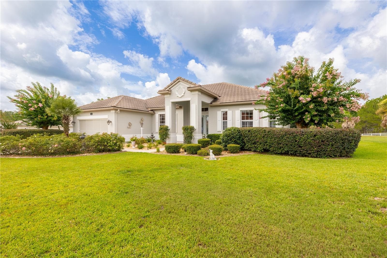 1626 E GATE DANCER CIR