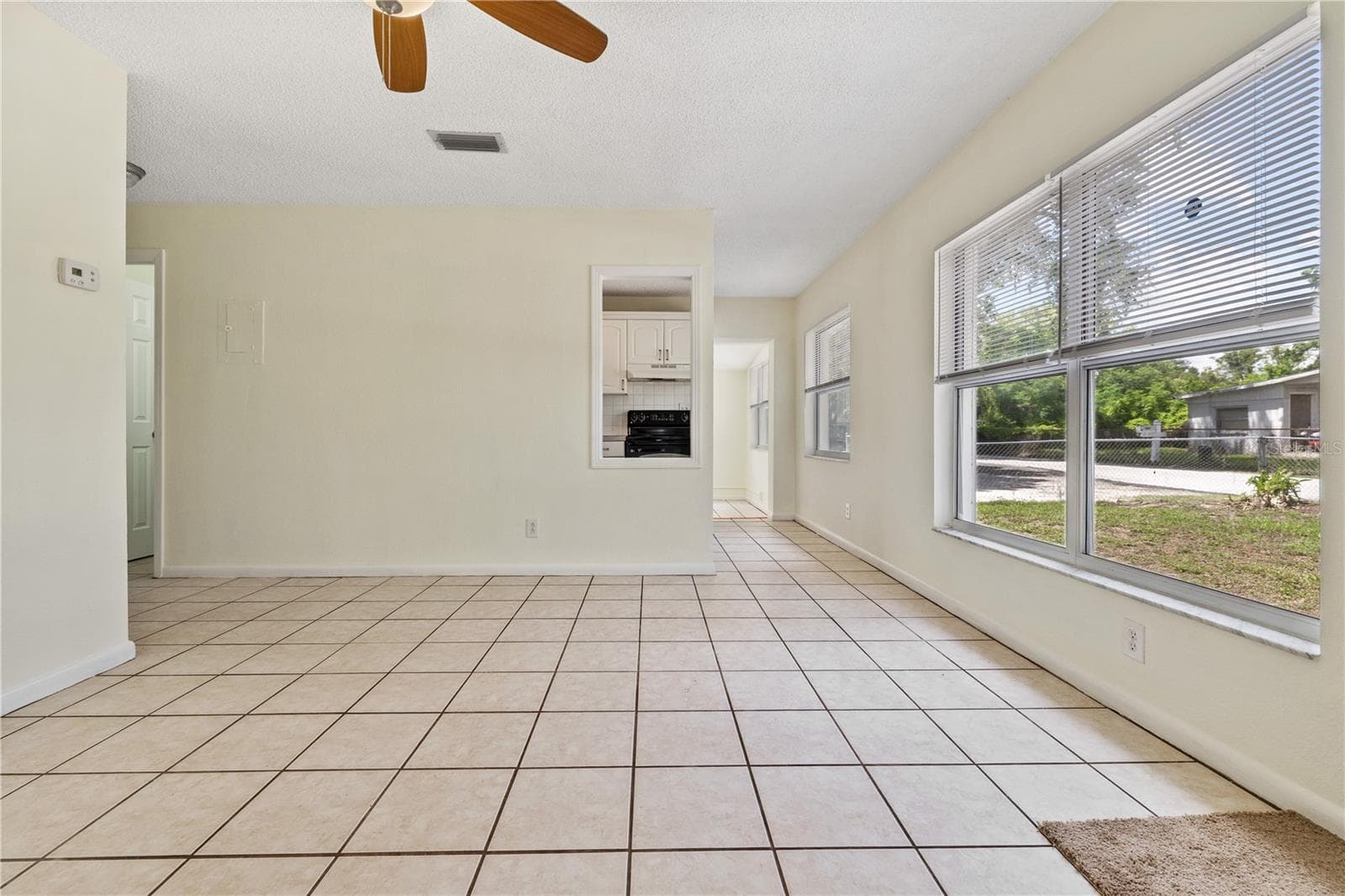 Family Rm - 5225 PEACH AVE, SEFFNER