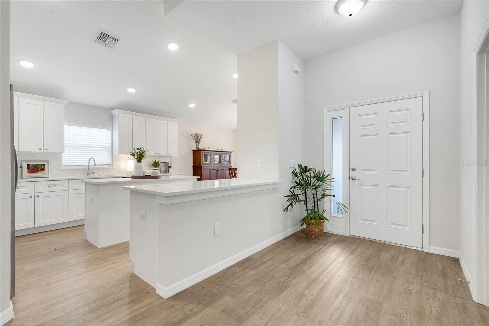 Single Family Residence at 3050 SUNSCAPE TER, GROVELAND, photo 15 of 45