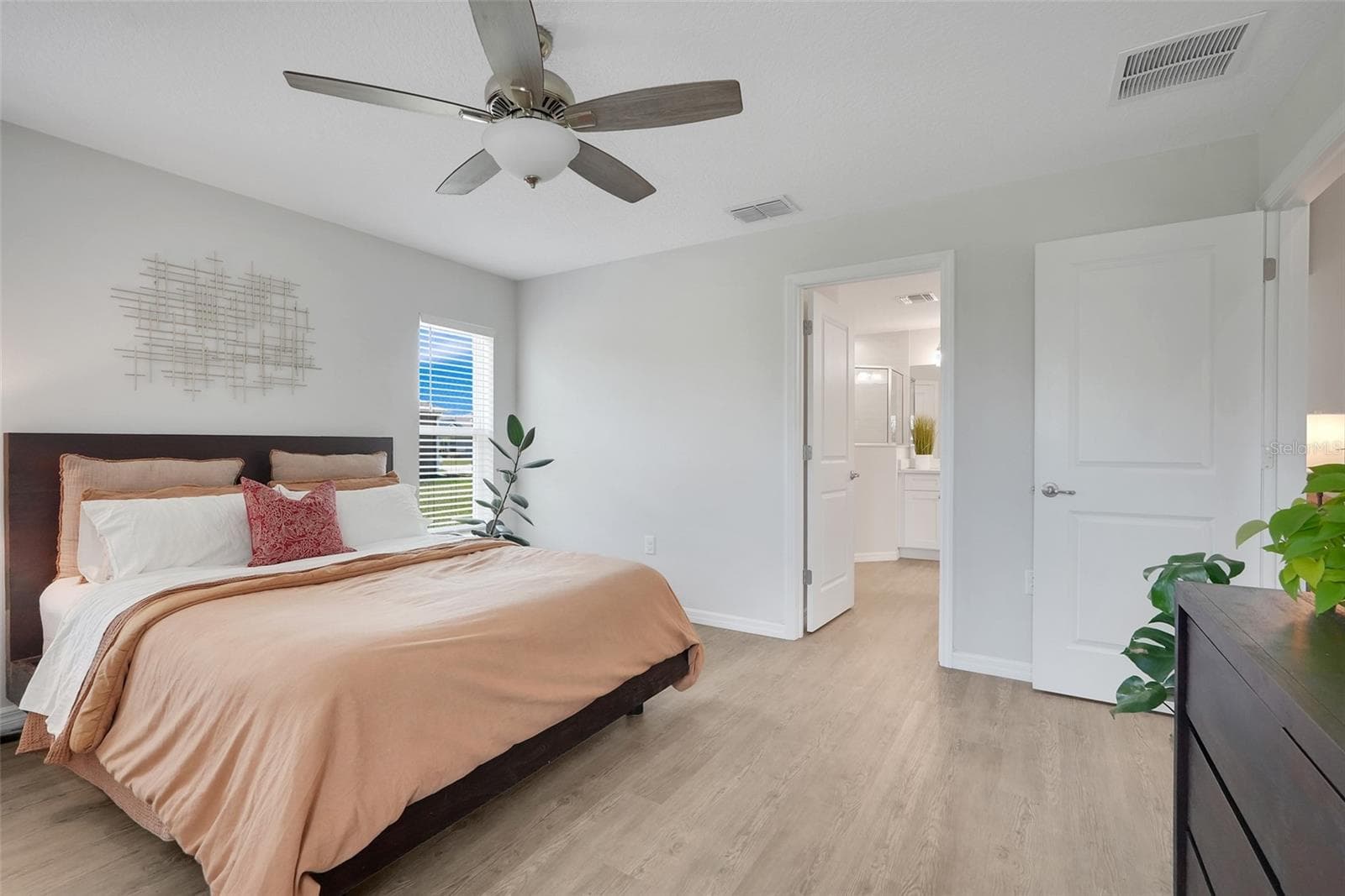 Single Family Residence at 3050 SUNSCAPE TER, GROVELAND, photo 29 of 45