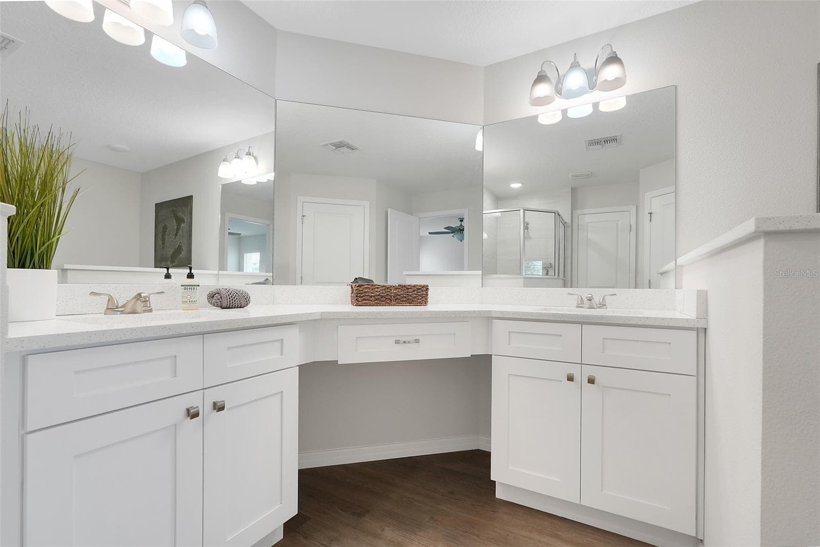 Single Family Residence at 3050 SUNSCAPE TER, GROVELAND, photo 31 of 45