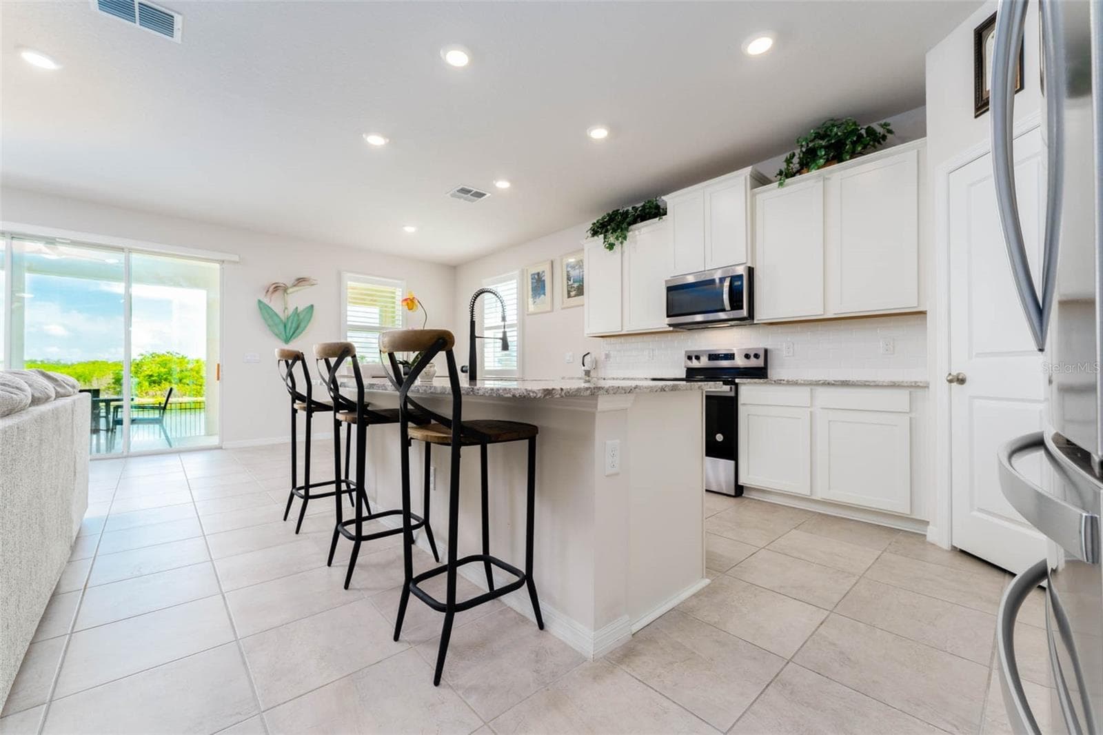 Single Family Residence at 3719 LIVELY CORAL PL, BRADENTON, photo 4 of 63