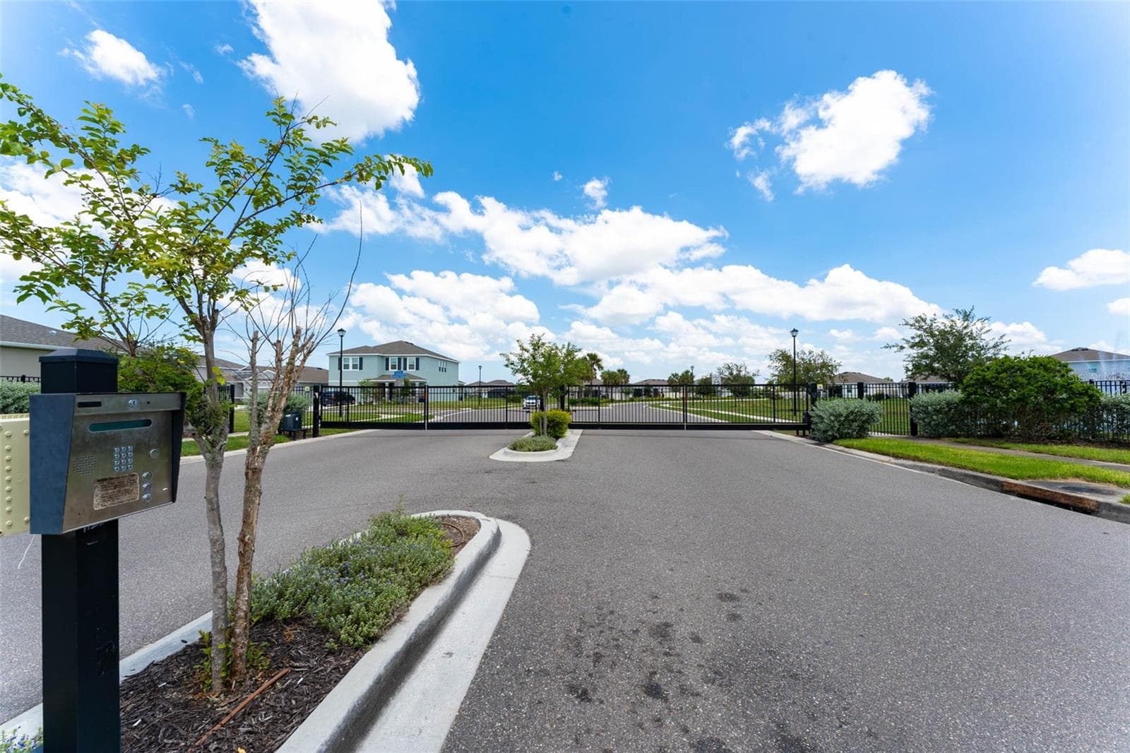 Single Family Residence at 3719 LIVELY CORAL PL, BRADENTON, photo 8 of 63