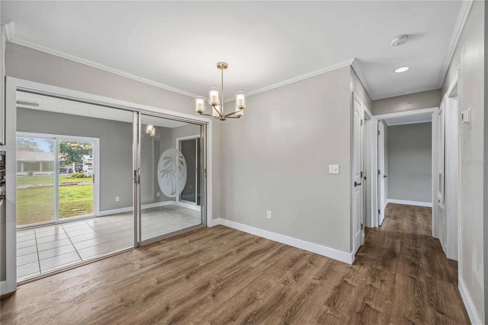 Single Family Residence at 19367 EDGEWATER DR, PORT CHARLOTTE, photo 14 of 33