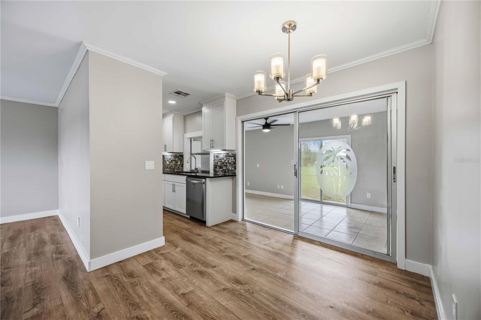 Single Family Residence at 19367 EDGEWATER DR, PORT CHARLOTTE, photo 16 of 33