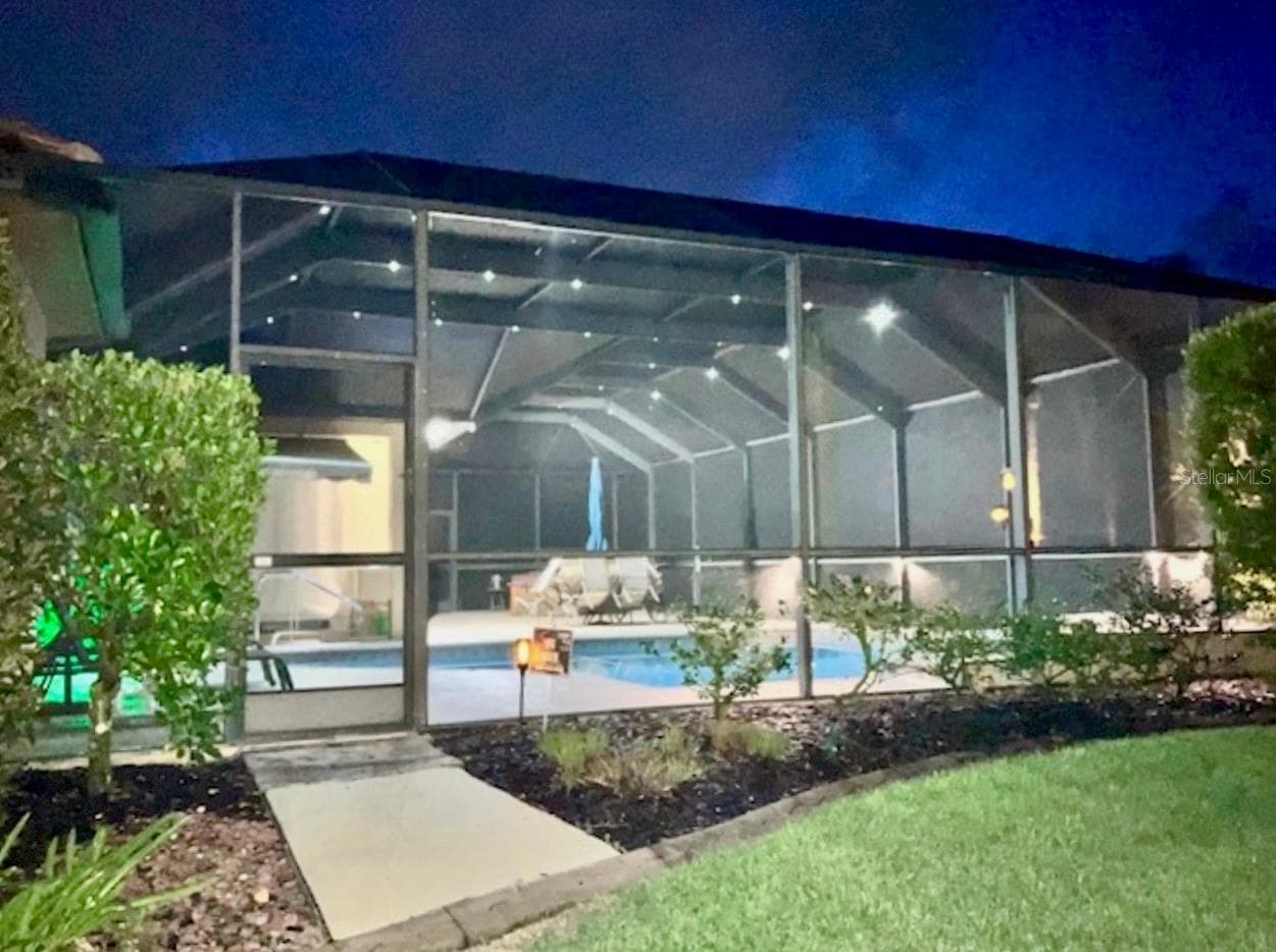Ambiance at Night! - 34115 AMERICANA AVE, DADE CITY