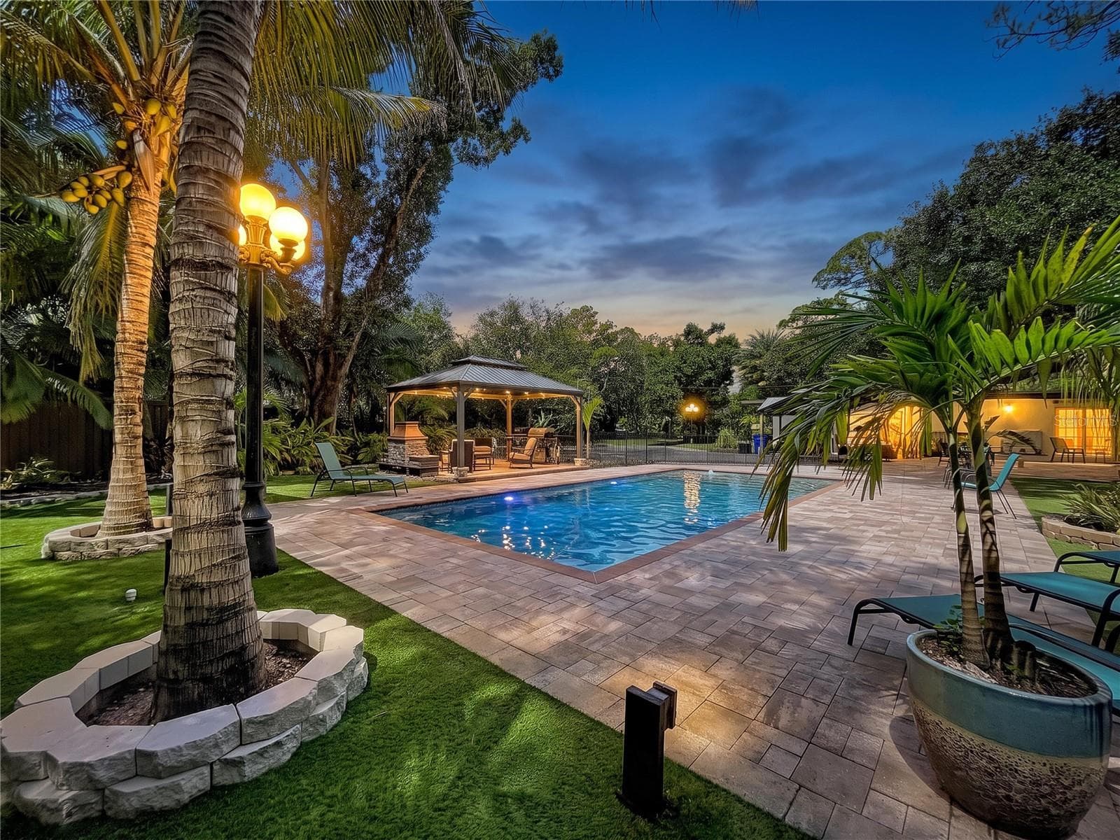 Single Family Residence at 1653 SUNNYBROOK LN, CLEARWATER, photo 9 of 100