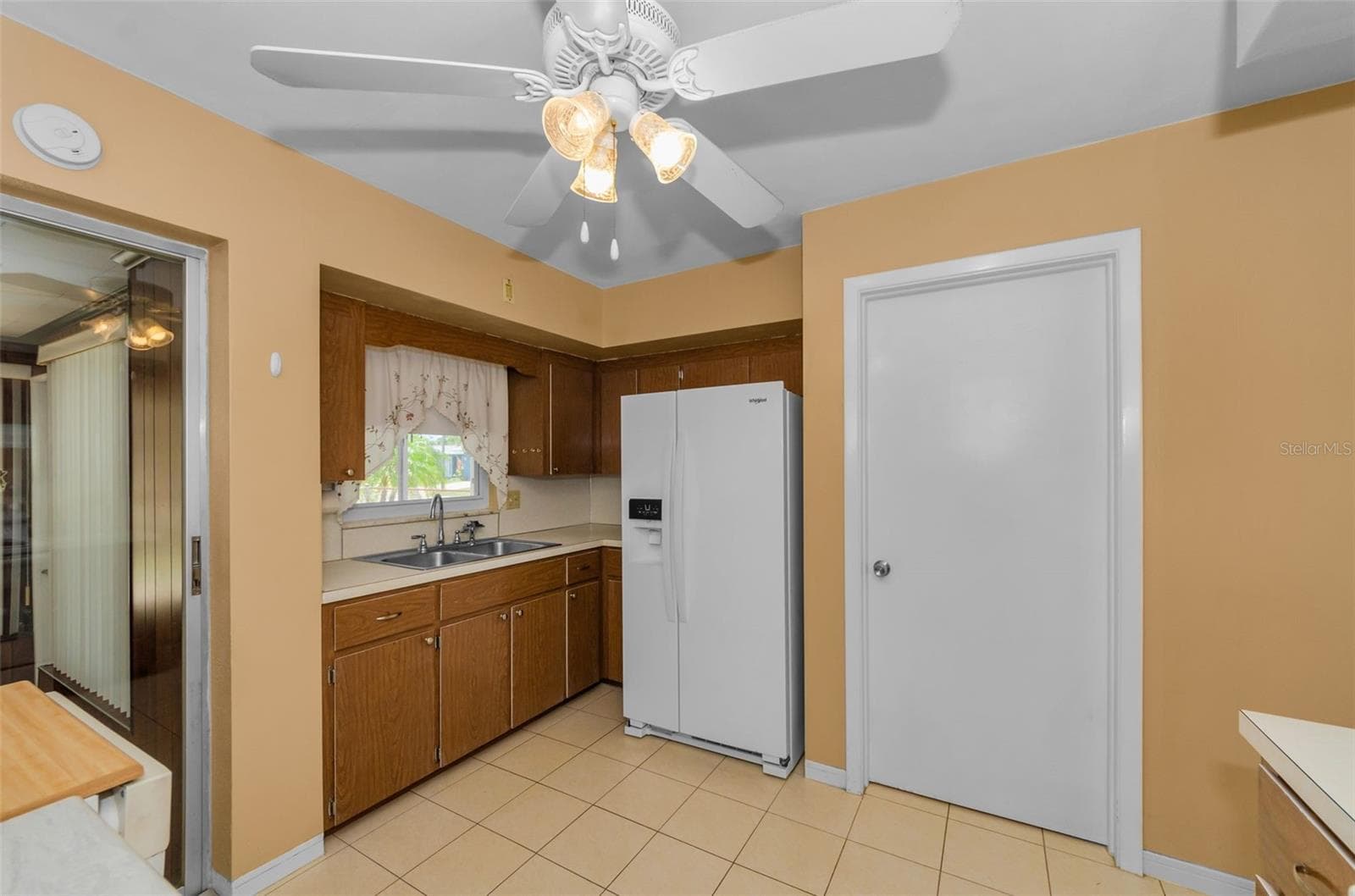 Single Family Residence at 5992 32ND AVE N, ST PETERSBURG, photo 18 of 40