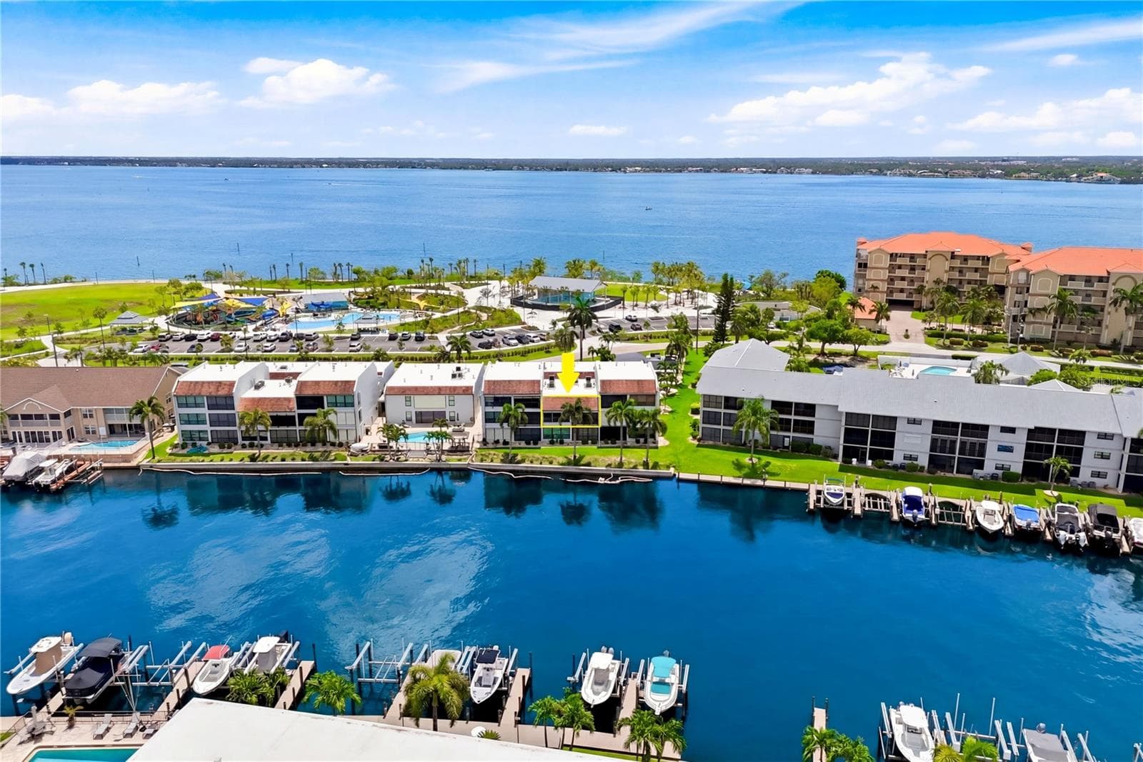 PANORAMIC VIEWS of the 200+ FT WIDE NAVARRO CANAL and breathtaking SWFL SUNSETS! - 4218 SE 20TH PL #D5, CAPE CORAL