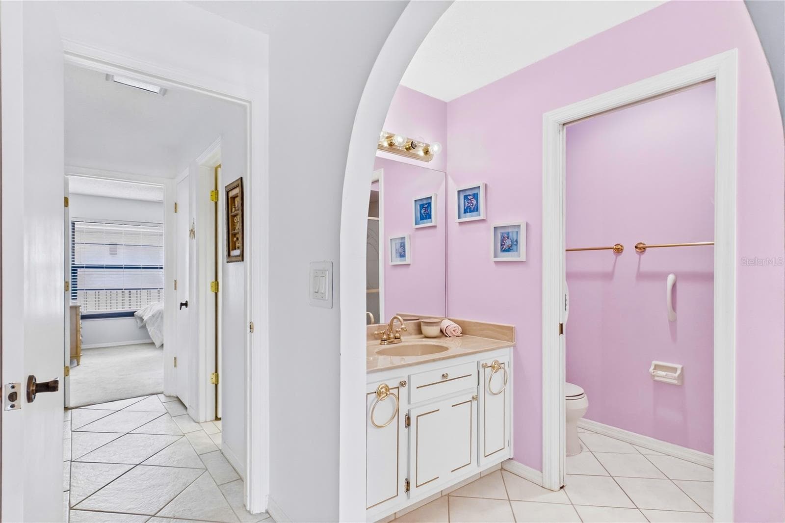 Bright finishes keep the space light and cheerful - 4218 SE 20TH PL #D5, CAPE CORAL