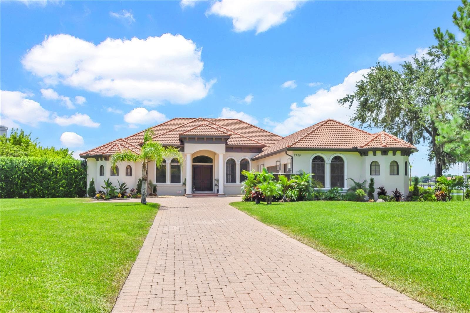 WELCOME HOME - 7720 FICQUETTE RD, WINDERMERE
