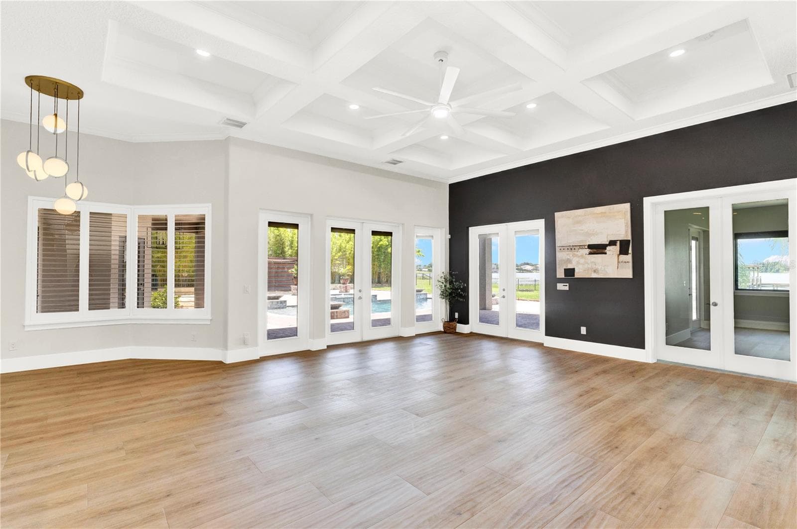 OPEN CONCEPT FAMILY ROOM TO BONUS ROOM - 7720 FICQUETTE RD, WINDERMERE