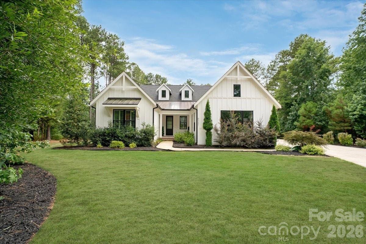 Front Yard - 6321 Chimney Bluff Road, Lancaster