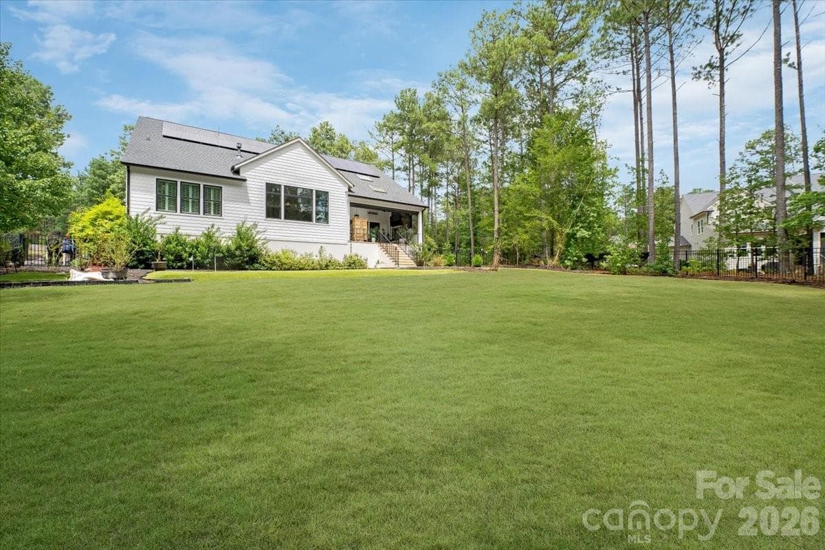 Single Family Residence at 6321 Chimney Bluff Road, Lancaster, photo 28 of 44