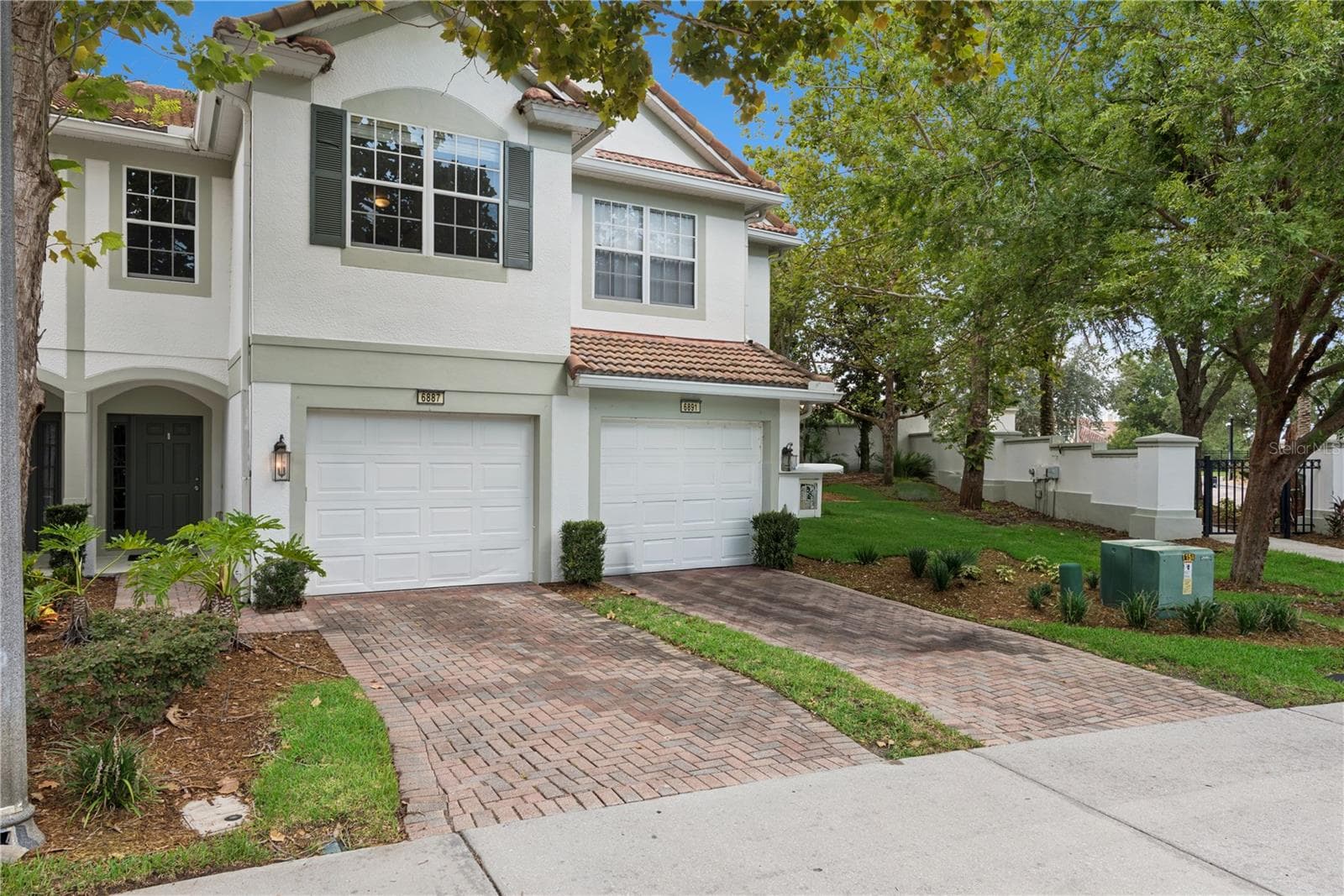 Townhouse at 6887 SPERONE ST, ORLANDO, photo 2 of 37
