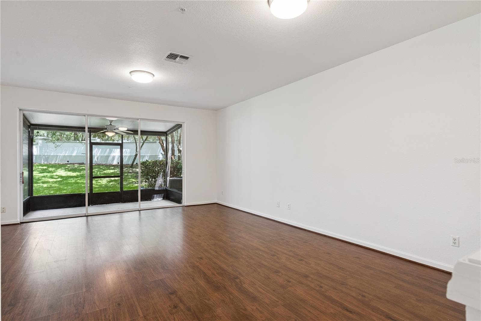 Townhouse at 6887 SPERONE ST, ORLANDO, photo 10 of 37