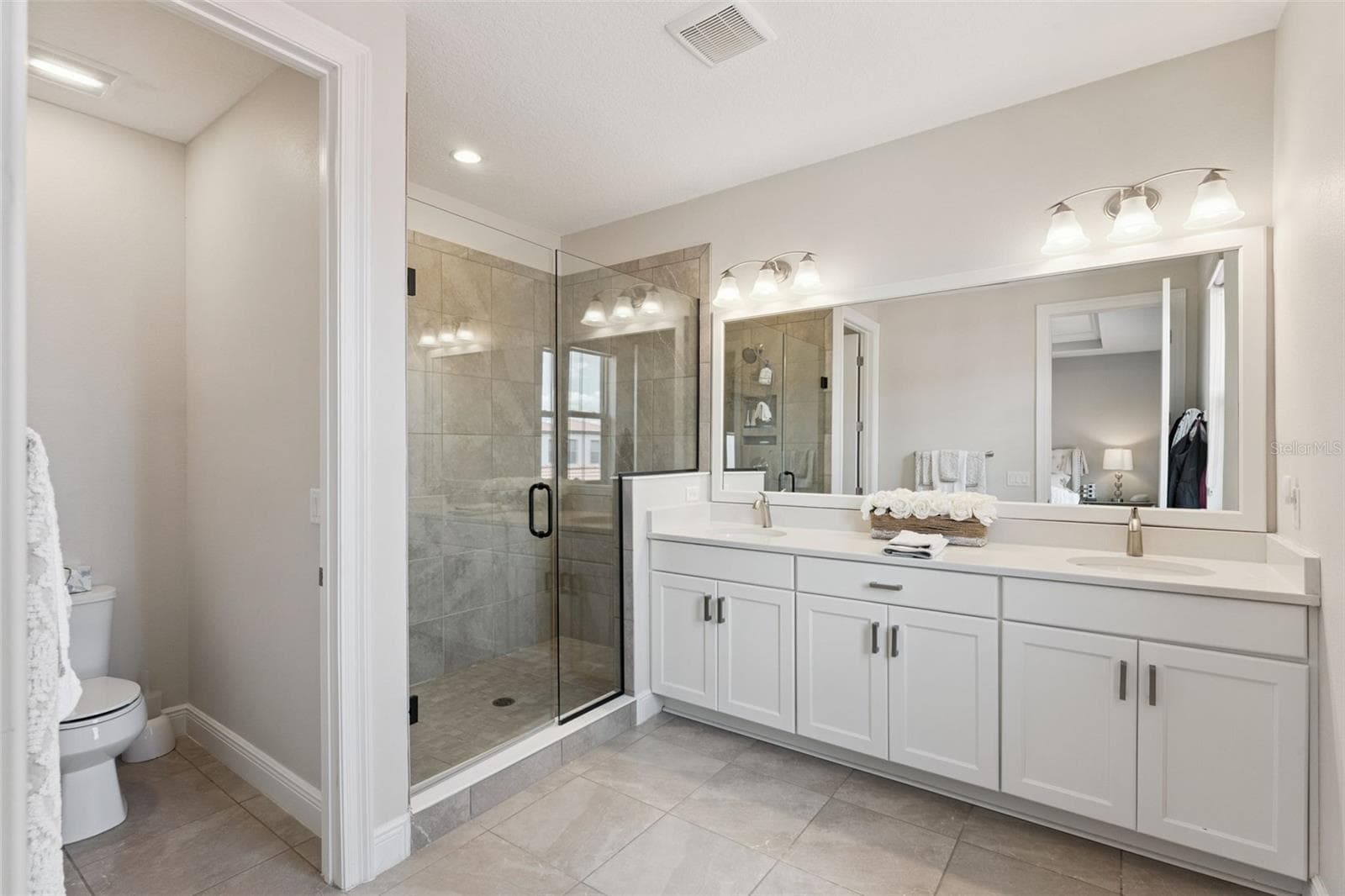 Primary bathroom - 8932 BISMARCK PALM DR, WINTER GARDEN