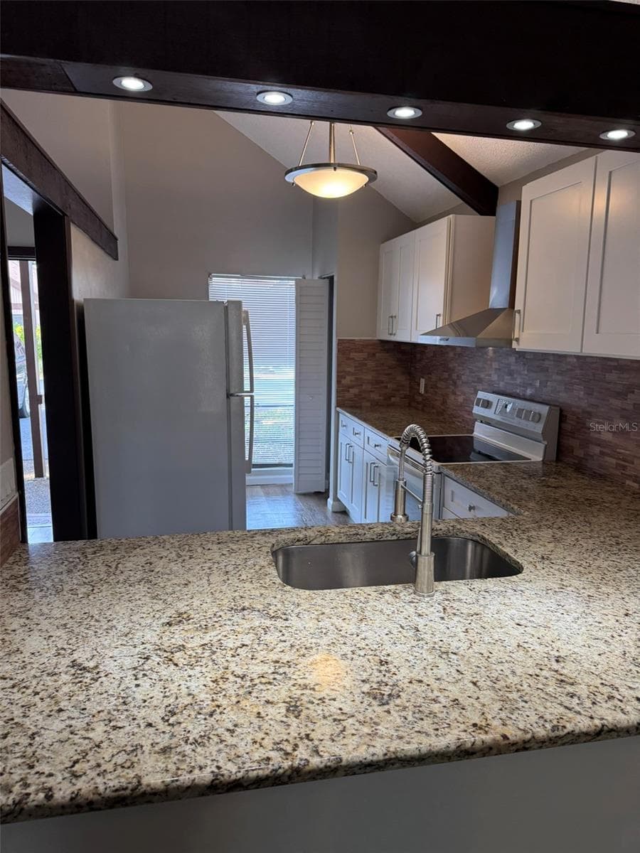 kitchen - 4008 MURIEL PL #1, TAMPA