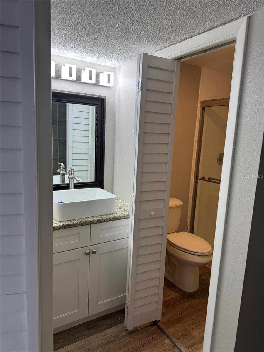 master bathroom - 4008 MURIEL PL #1, TAMPA
