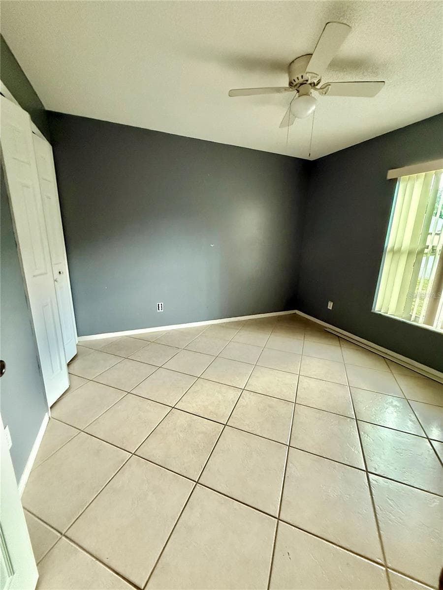 Single Family Residence at 4811 PLINY CT, KISSIMMEE, photo 13 of 16