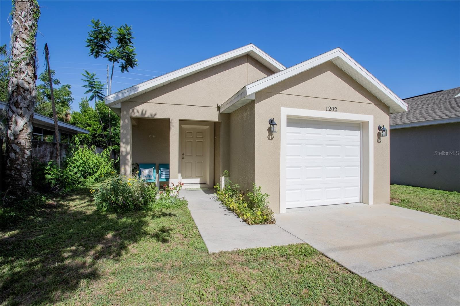 Single Family Residence at 1202 S DEWEY ST, EUSTIS, photo 2 of 31