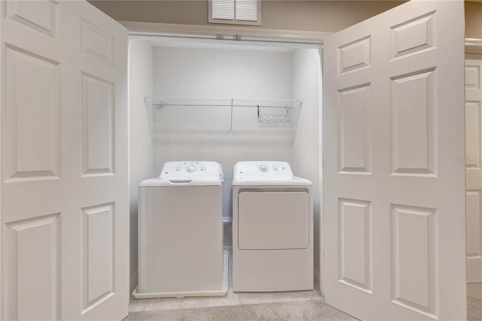 Townhouse at 2163 CRYSTAL BELL ST, ORLANDO, photo 19 of 24