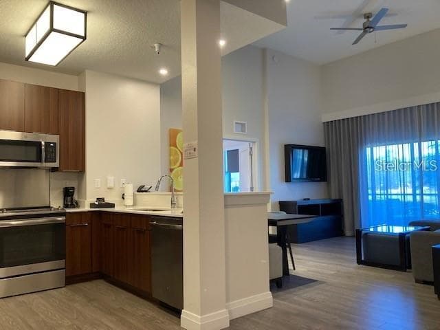 Condo - Hotel at 14501 GROVE RESORT AVE #2119, WINTER GARDEN, photo 4 of 28
