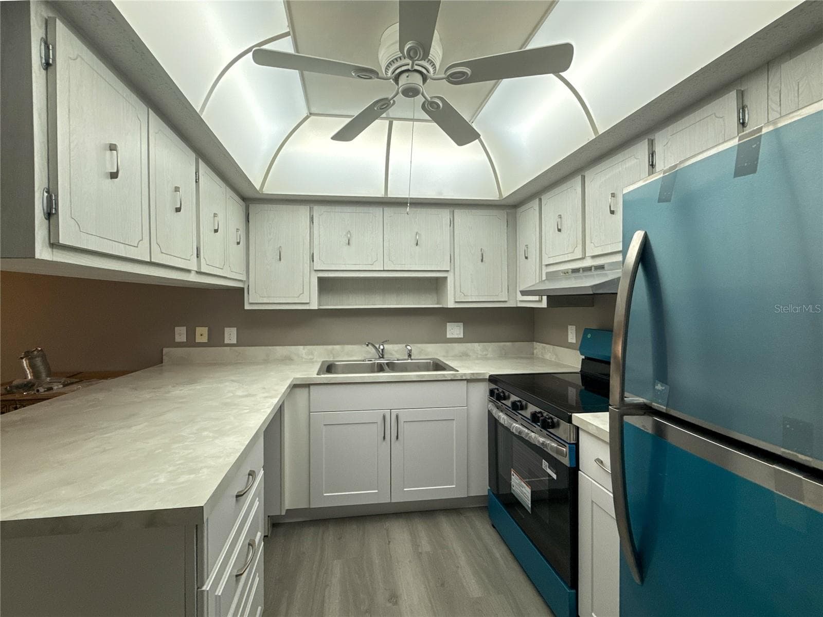 Condominium at 22333 EDGEWATER DR #B1, PORT CHARLOTTE, photo 4 of 25