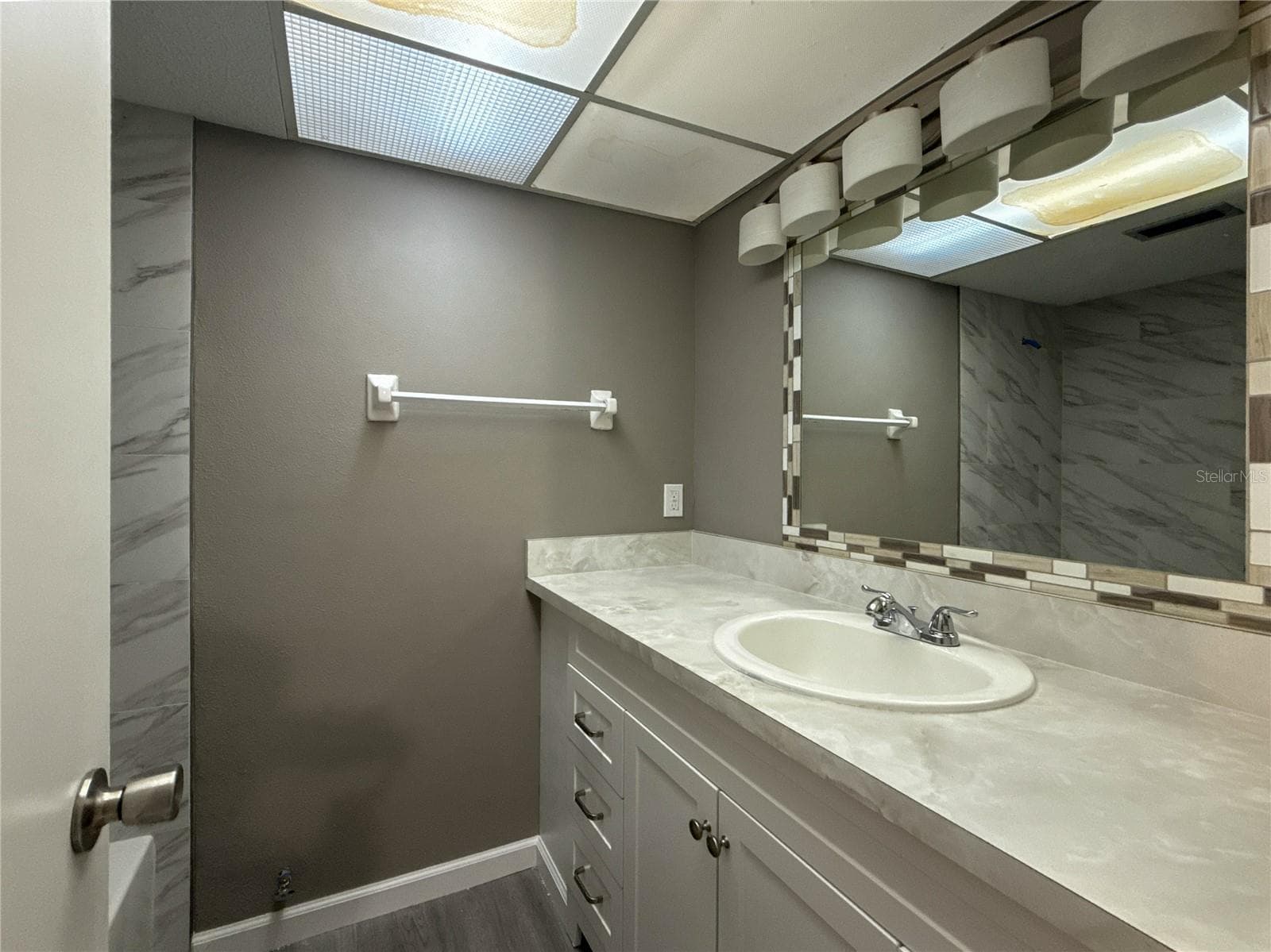 Condominium at 22333 EDGEWATER DR #B1, PORT CHARLOTTE, photo 7 of 25