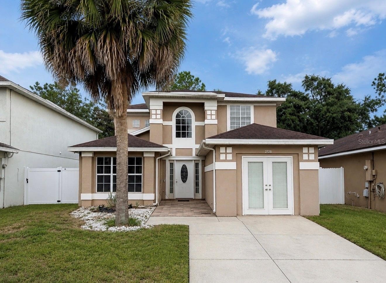 2728 EMERSON LN