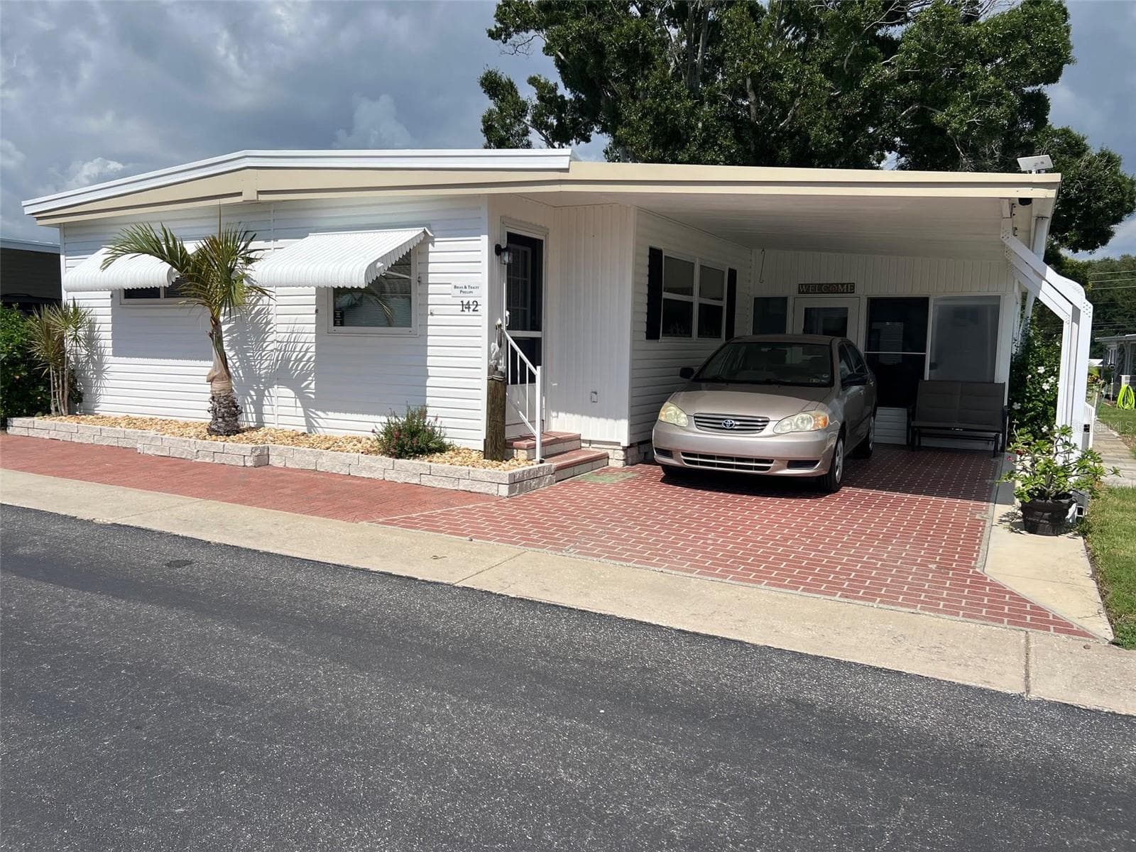 142 FERN PALM ST