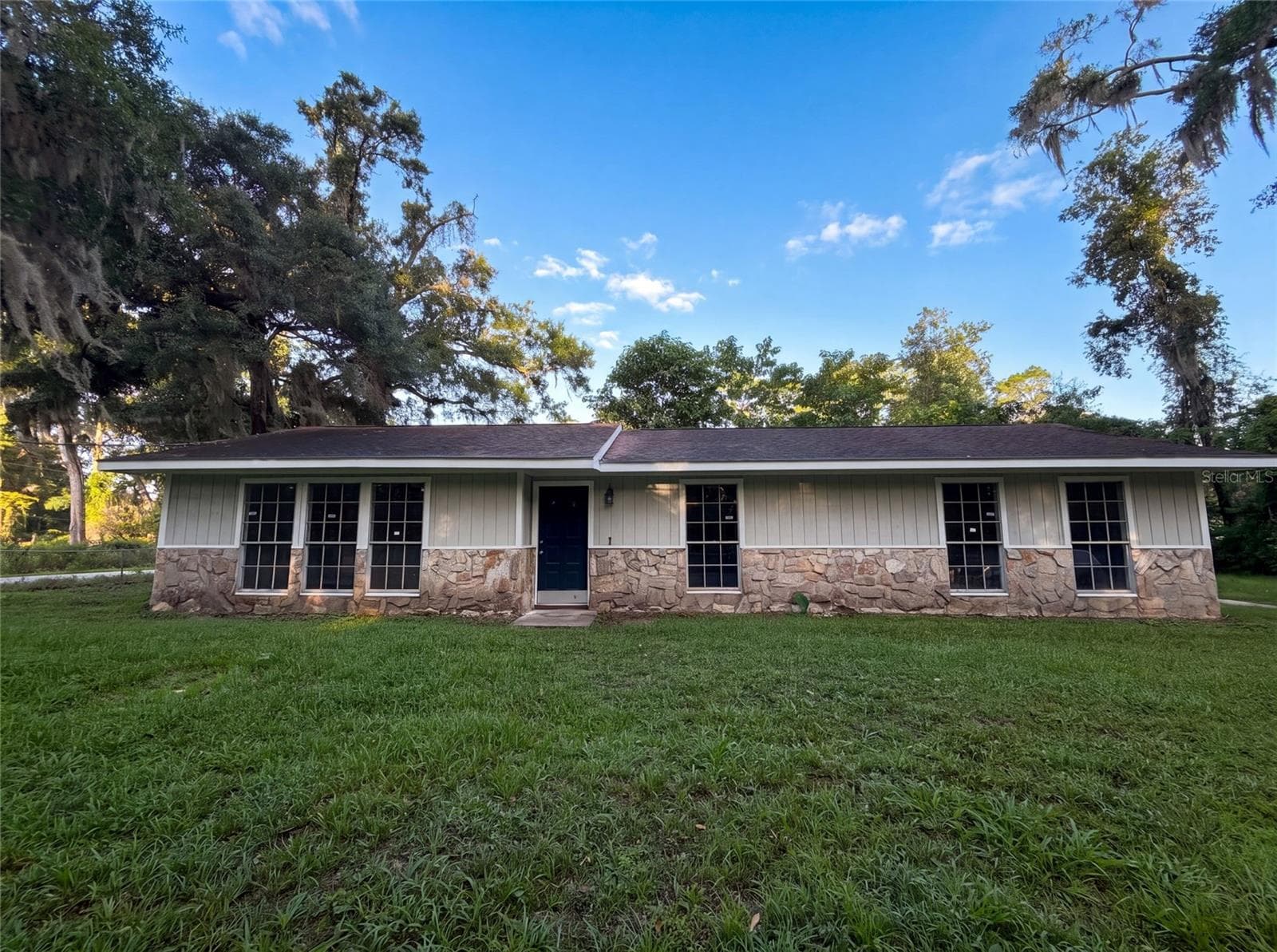 5750 NW 55TH AVE