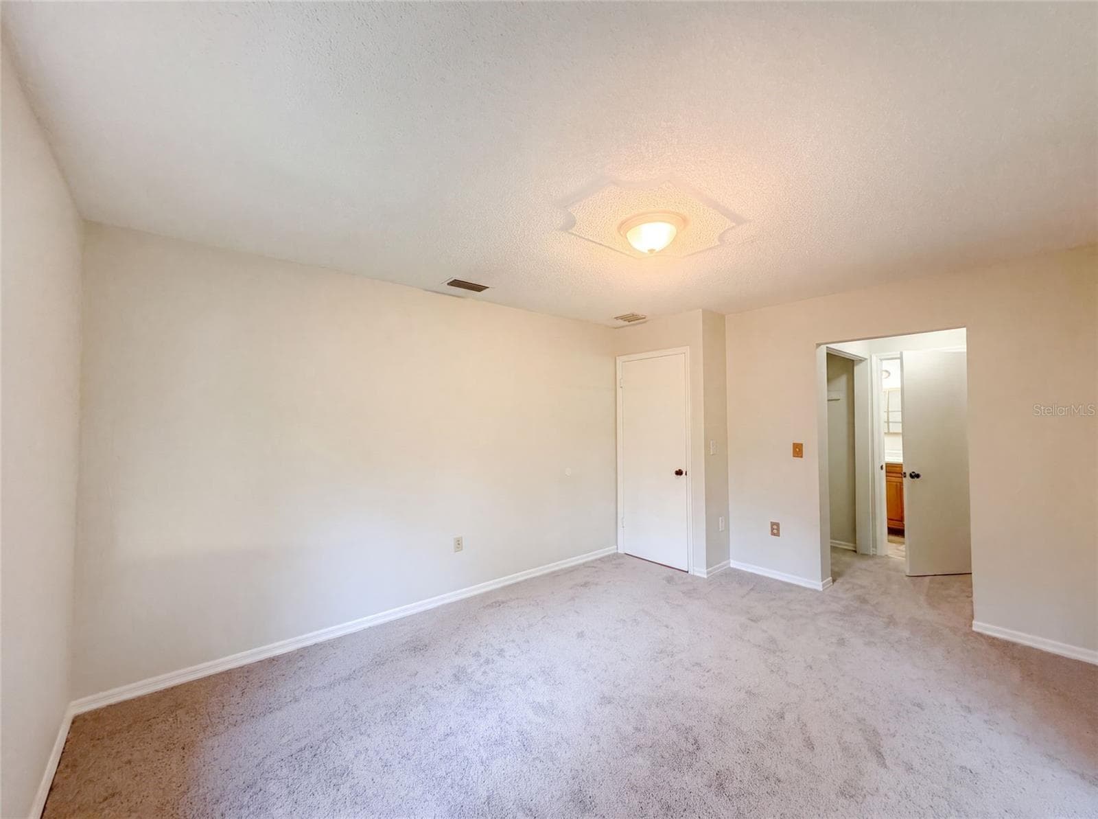 Single Family Residence at 5750 NW 55TH AVE, OCALA, photo 14 of 21