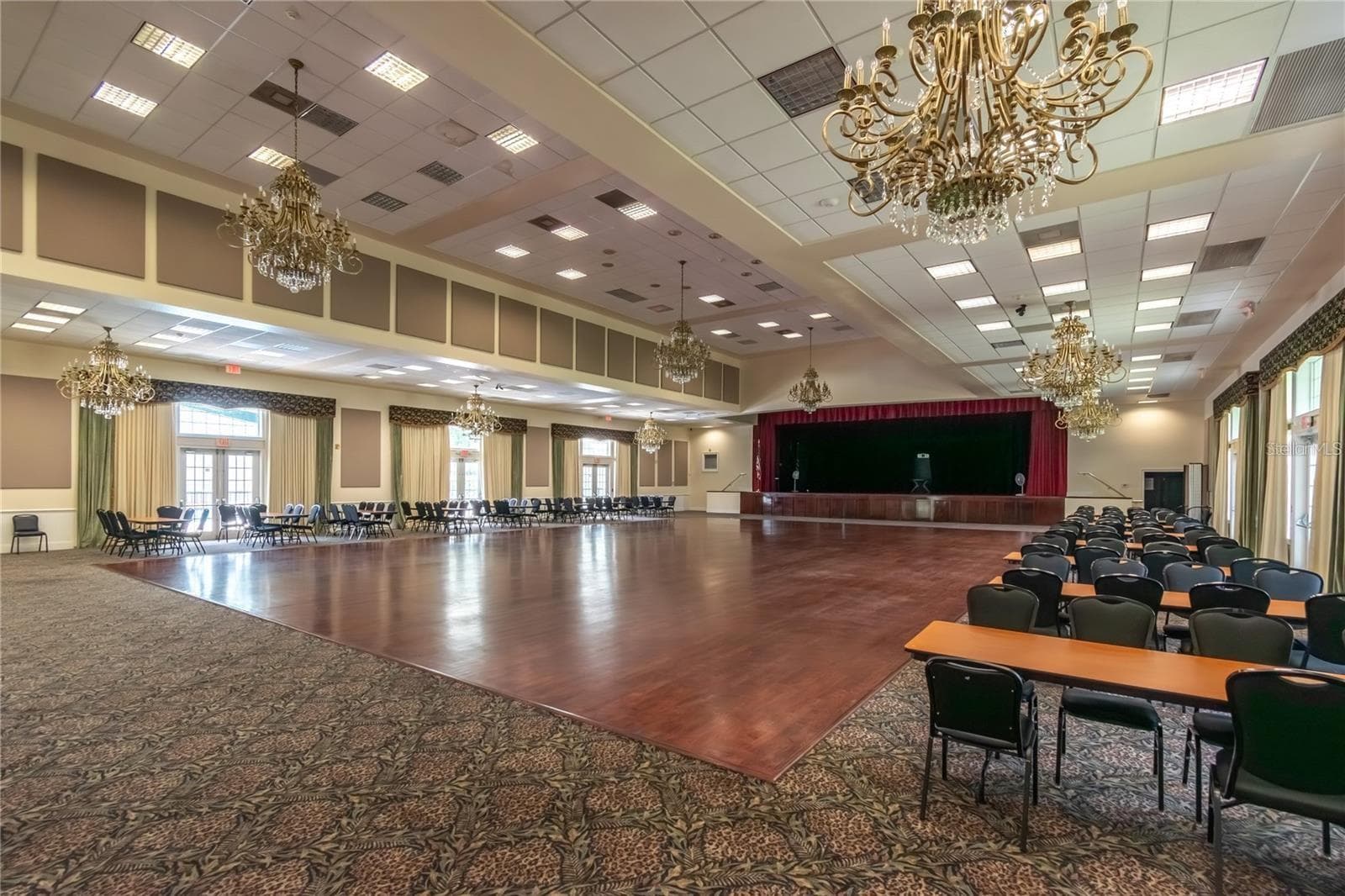 Palm Grove Event Space - 7384 SW 115TH PL, OCALA