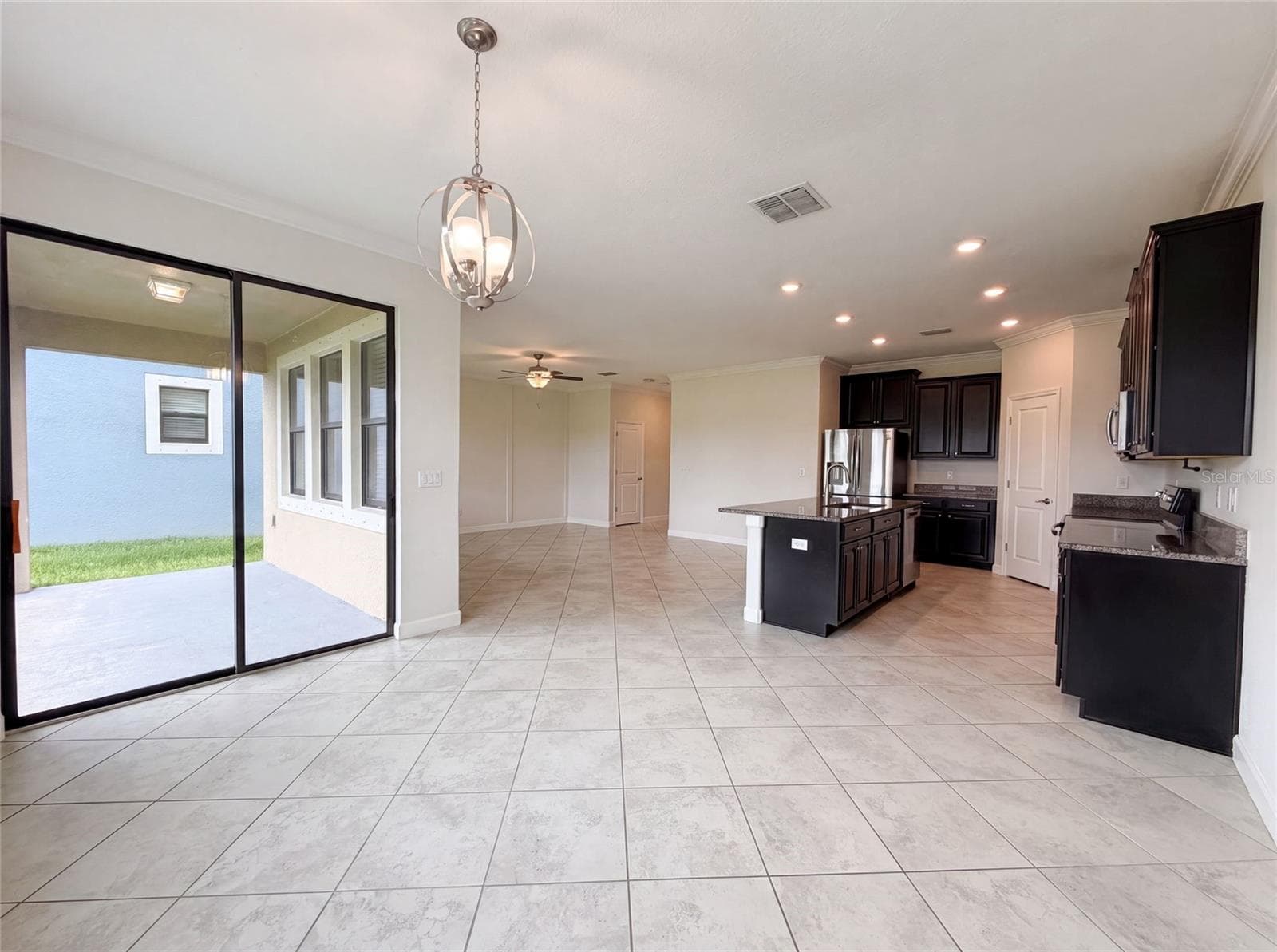 Single Family Residence at 9709 IVORY DR, RUSKIN, photo 10 of 34