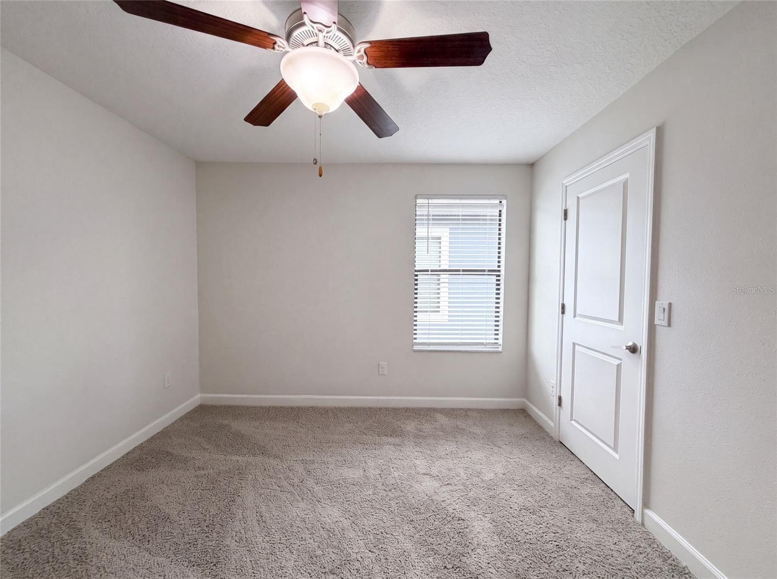 Single Family Residence at 9709 IVORY DR, RUSKIN, photo 13 of 34