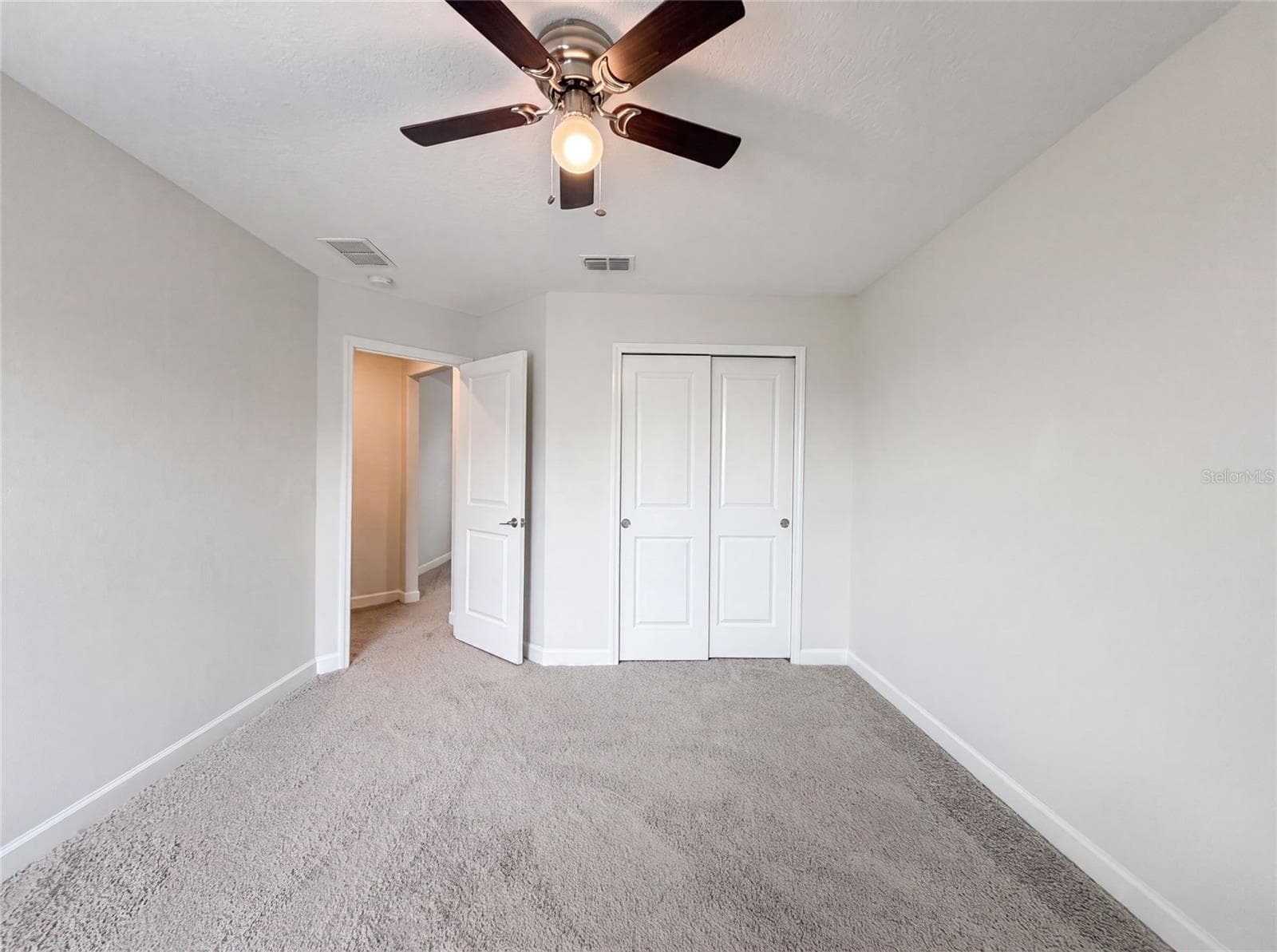 Single Family Residence at 9709 IVORY DR, RUSKIN, photo 17 of 34
