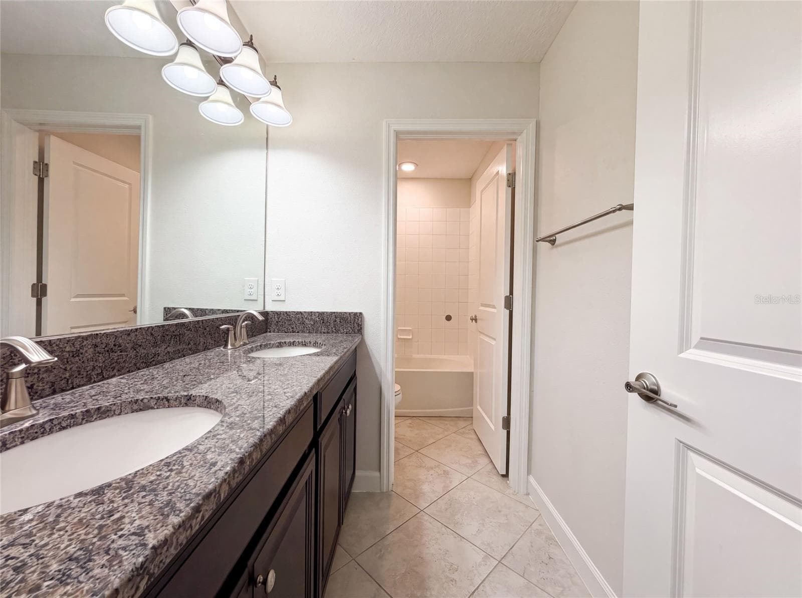 Single Family Residence at 9709 IVORY DR, RUSKIN, photo 21 of 34