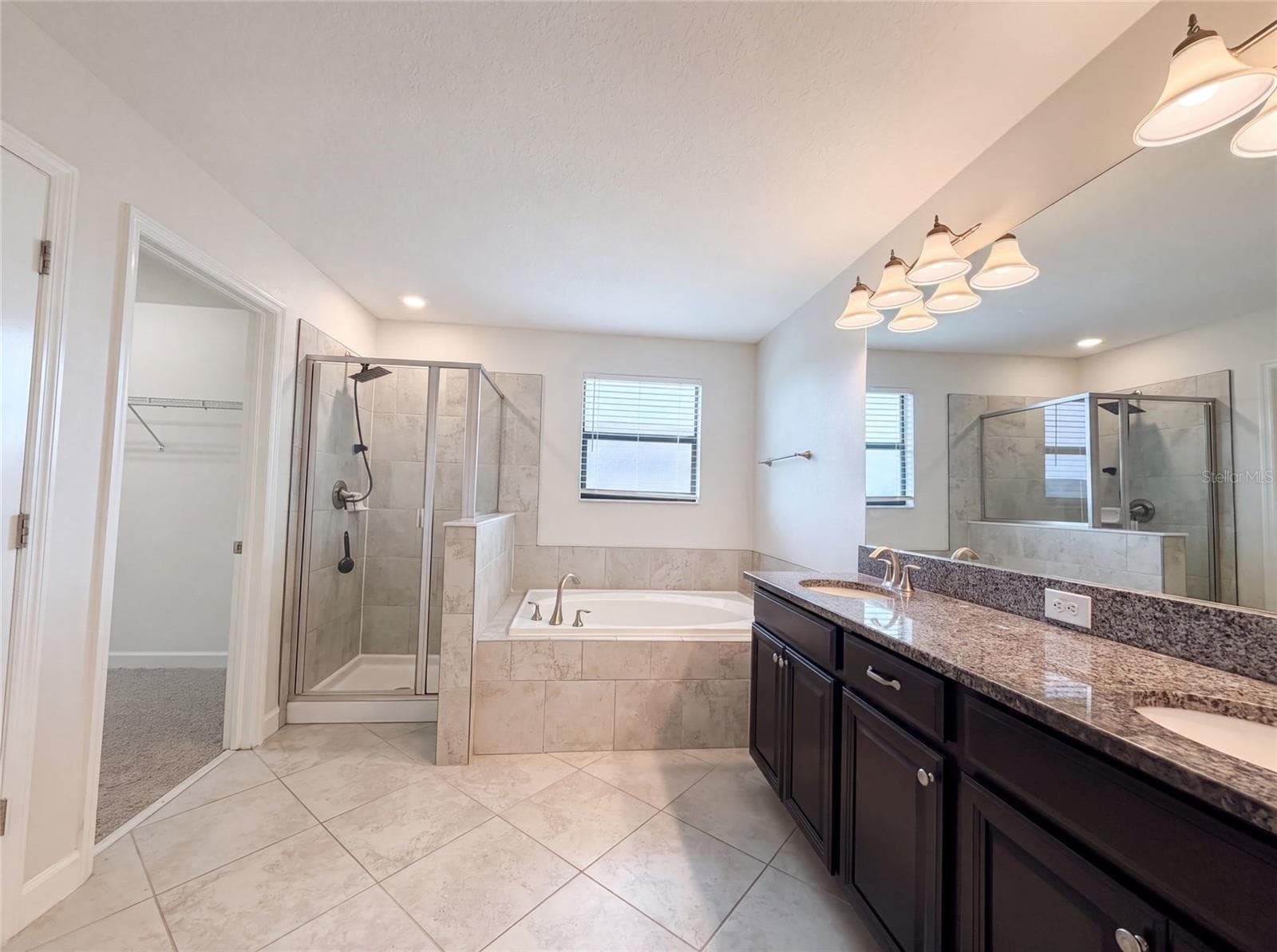 Single Family Residence at 9709 IVORY DR, RUSKIN, photo 24 of 34