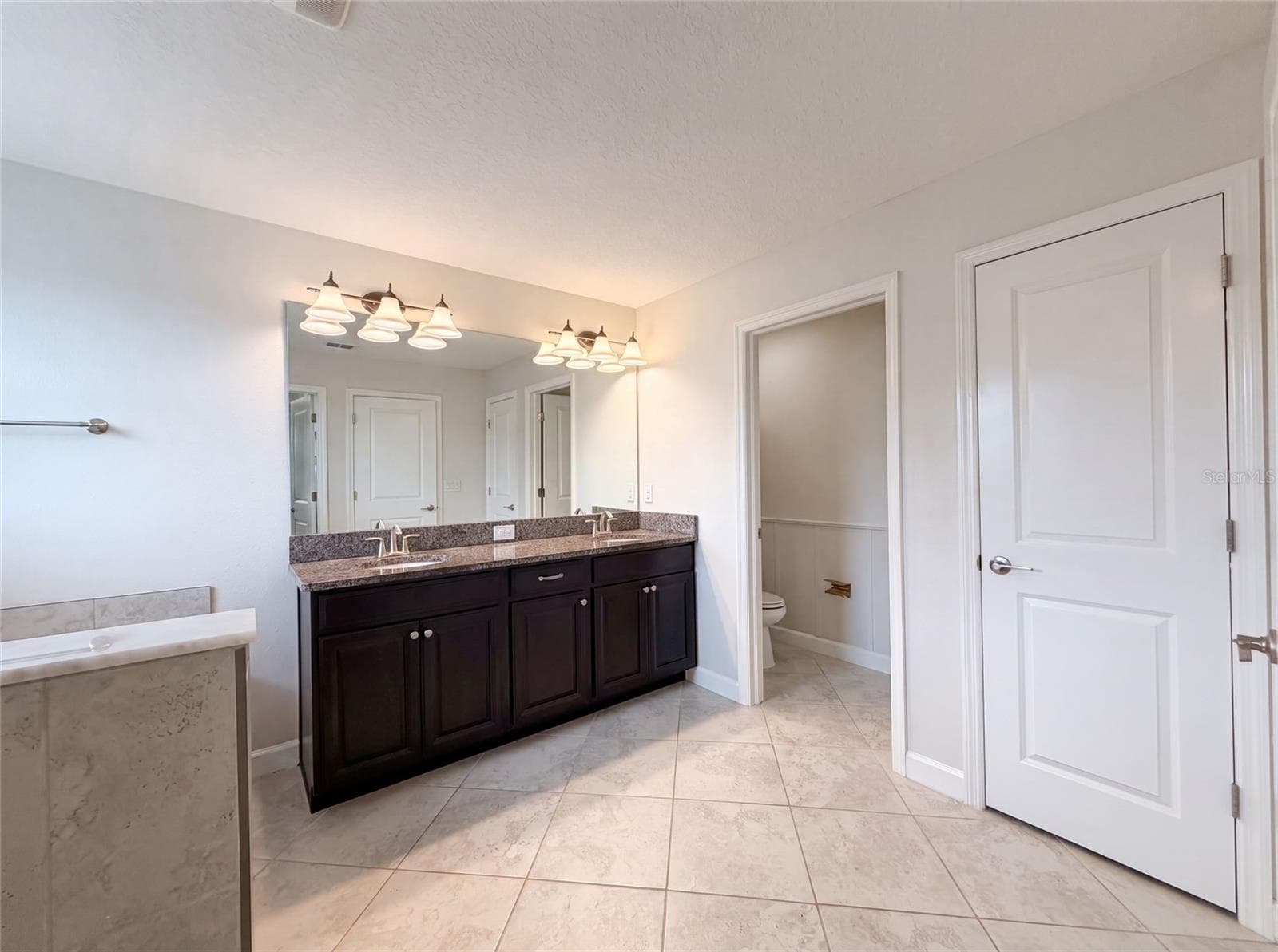 Single Family Residence at 9709 IVORY DR, RUSKIN, photo 25 of 34